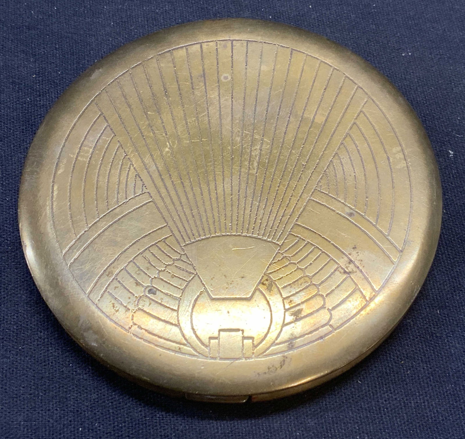 Vintage Cleff Gold Tn Makeup Compact Mirror (1 of 6)