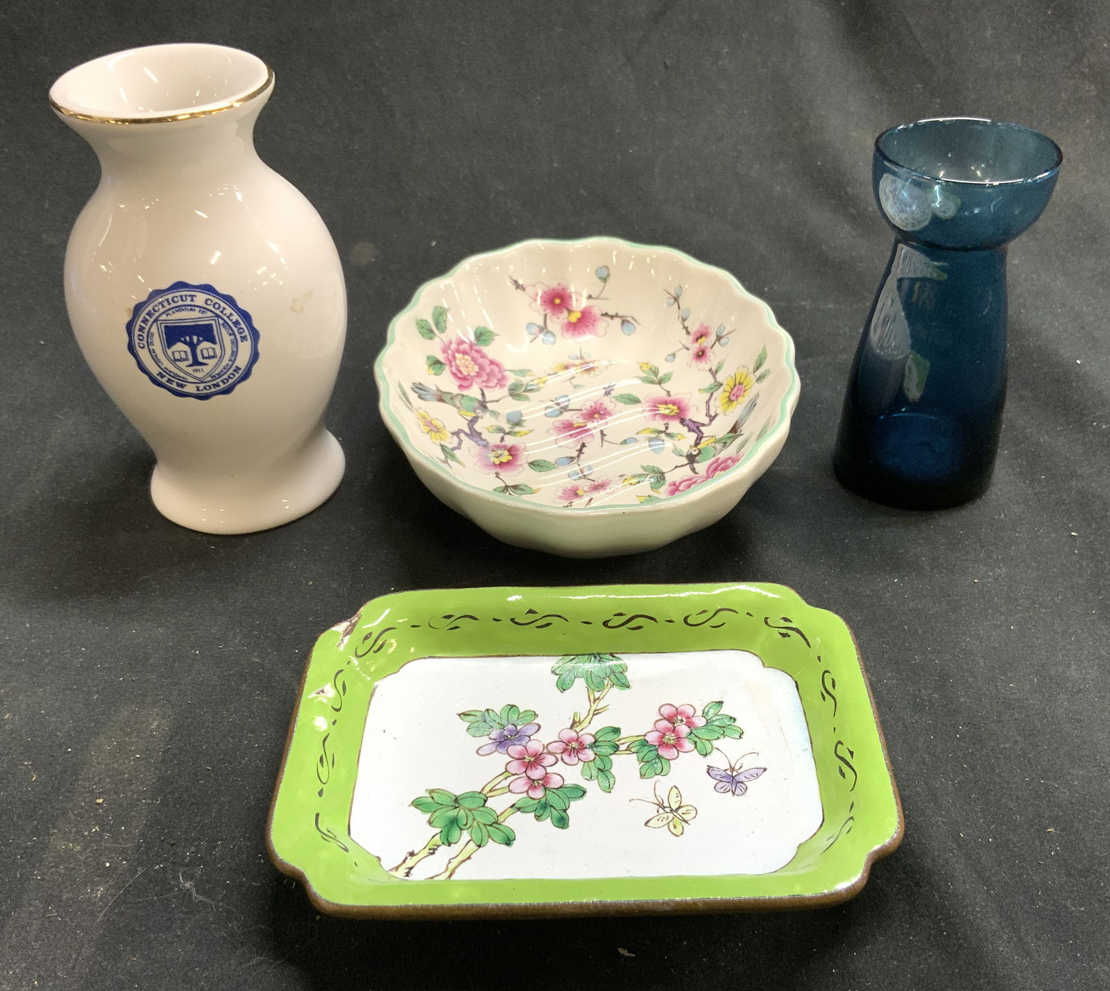 Lot 4 Porcelain & Glass Vessels England & More (1 of 7)