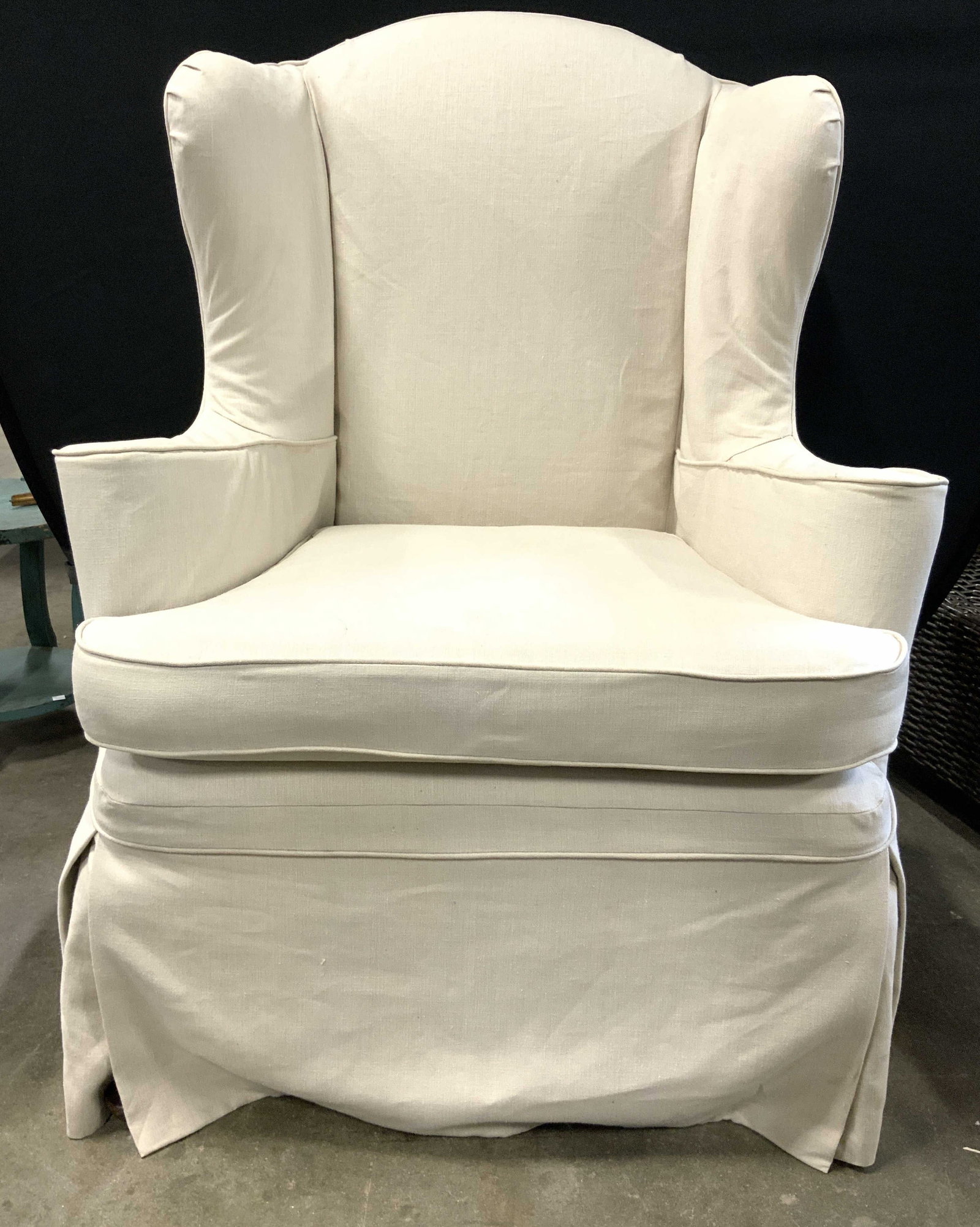 Vntg Skirted Wingback Armchair W Queen Anne Legs (1 of 9)