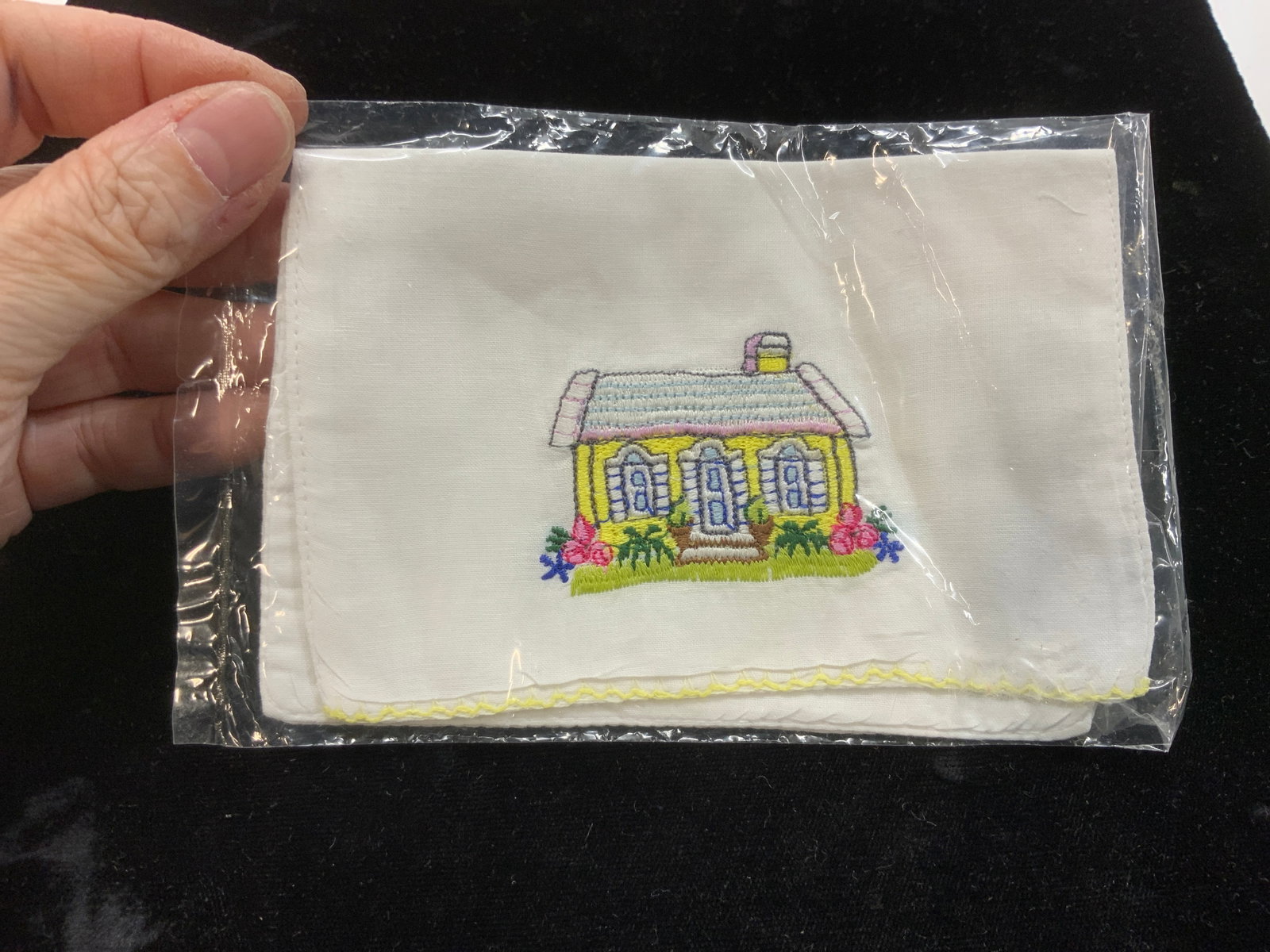 Carol Holding Embroidered Tissue Bag Holder: White Egyptian cotton with embroidered Bermuda house on the frontside. Tissue bag holder new in package. Measures 5 x 7 in. Made in Bermuda. Embroidered linens, Decorative arts, cotton tissue bag hold