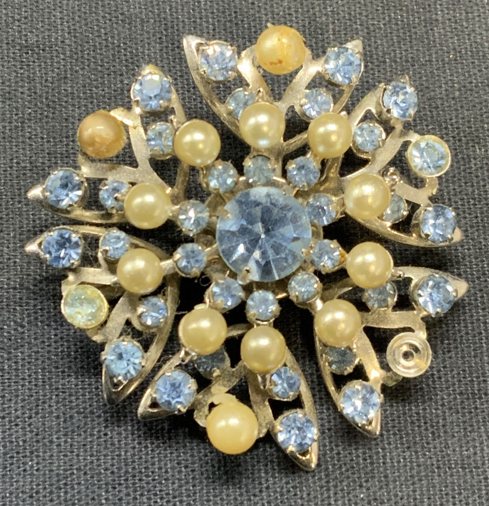 Vintage Kramer Blue Crystal Faux Pearl Brooch (1 of 6)