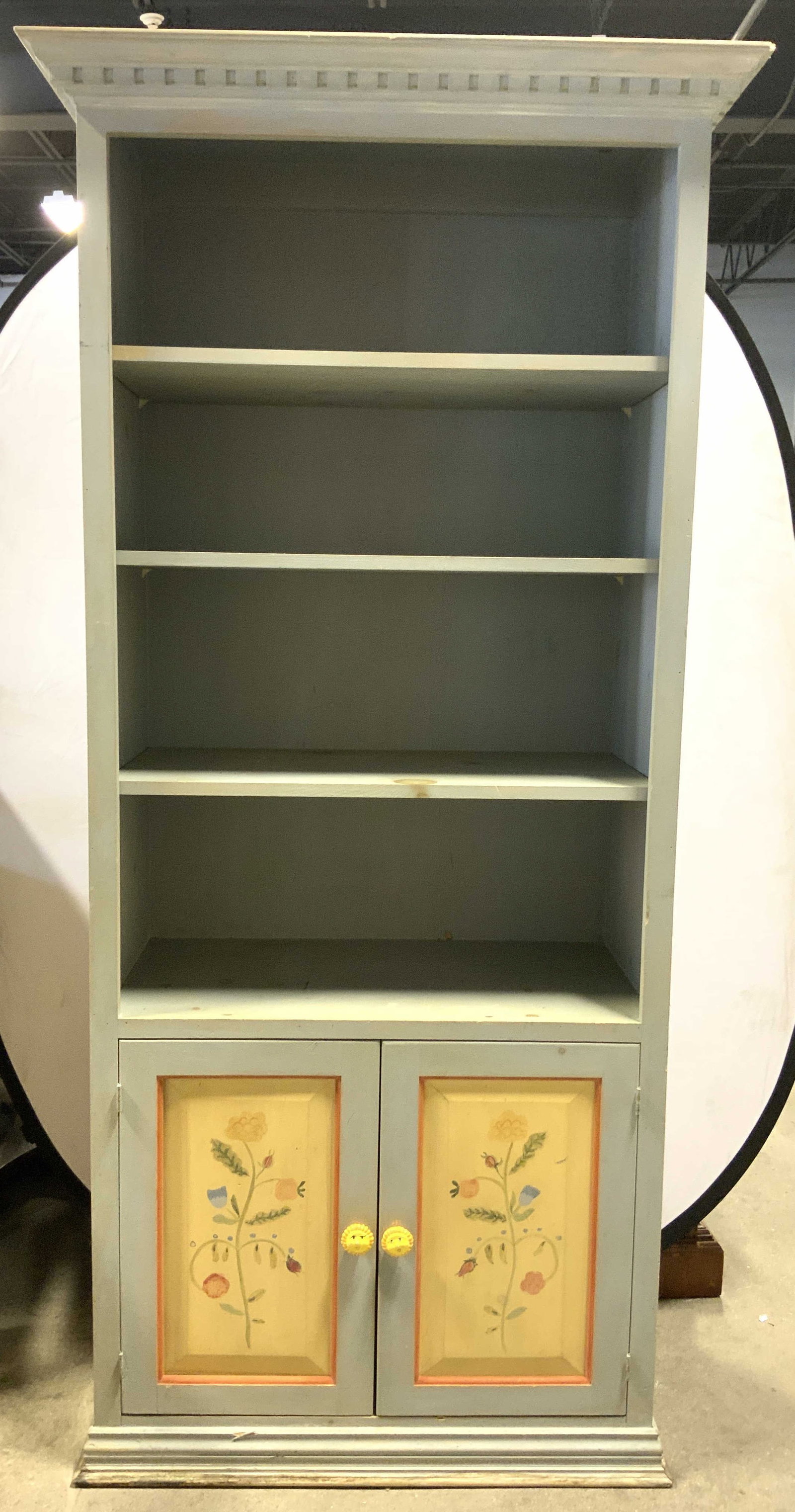 MASTERCRAFT Hand Painted Wood Bookshelf USA (1 of 11)