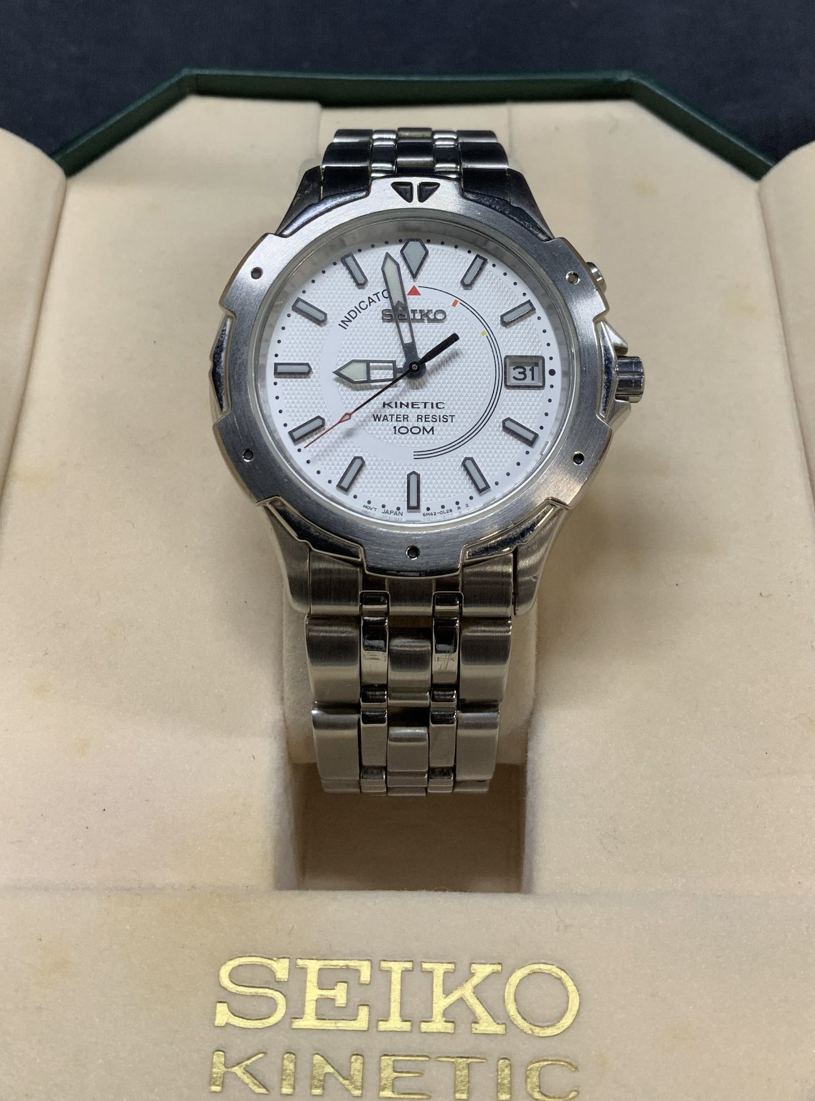 SEIKO Kinetic Mens Stainless Steel Watch W/ Box (1 of 14)