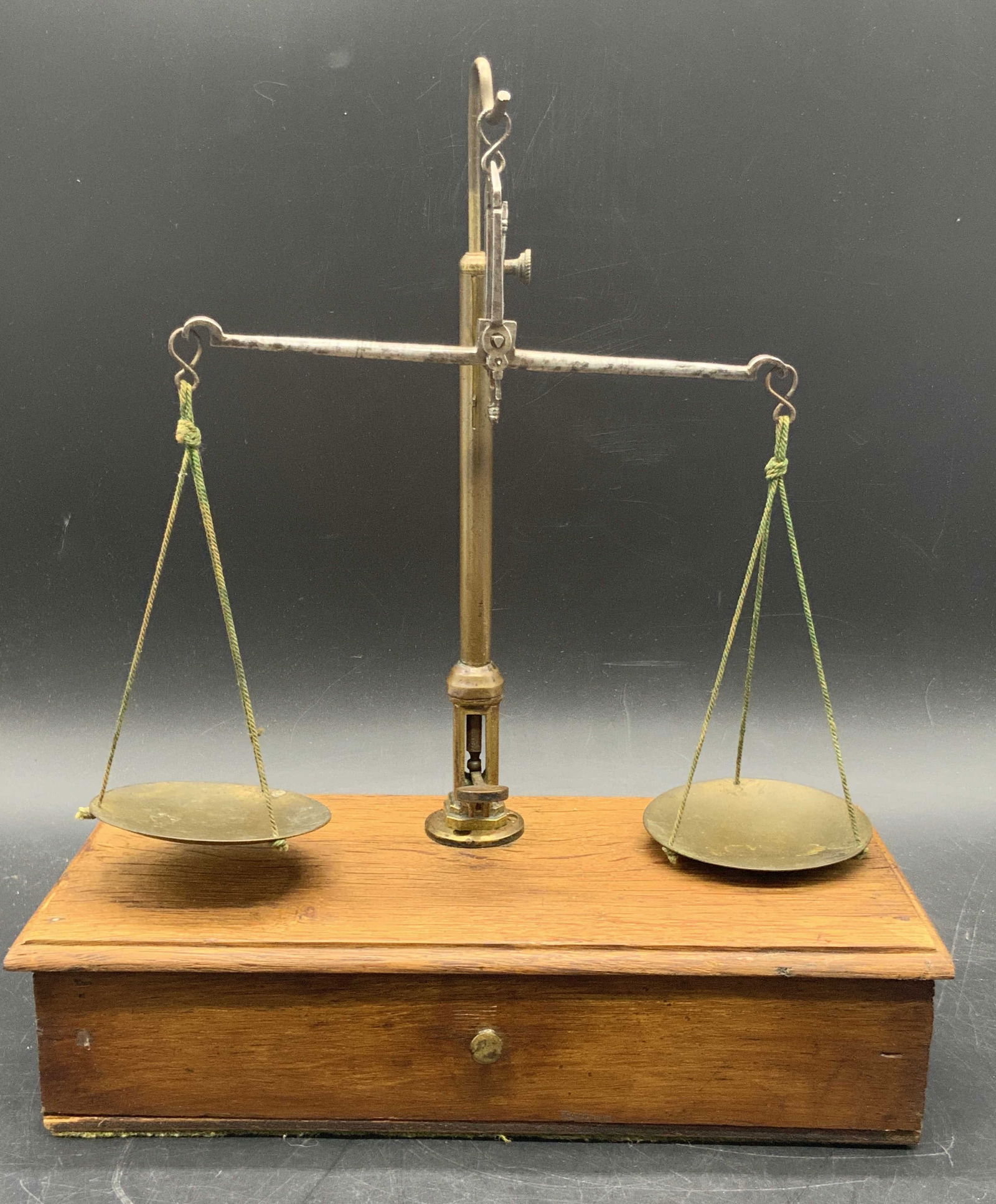 Vintage Brass & Wood Tabletop Scale W/ Weights (1 of 10)