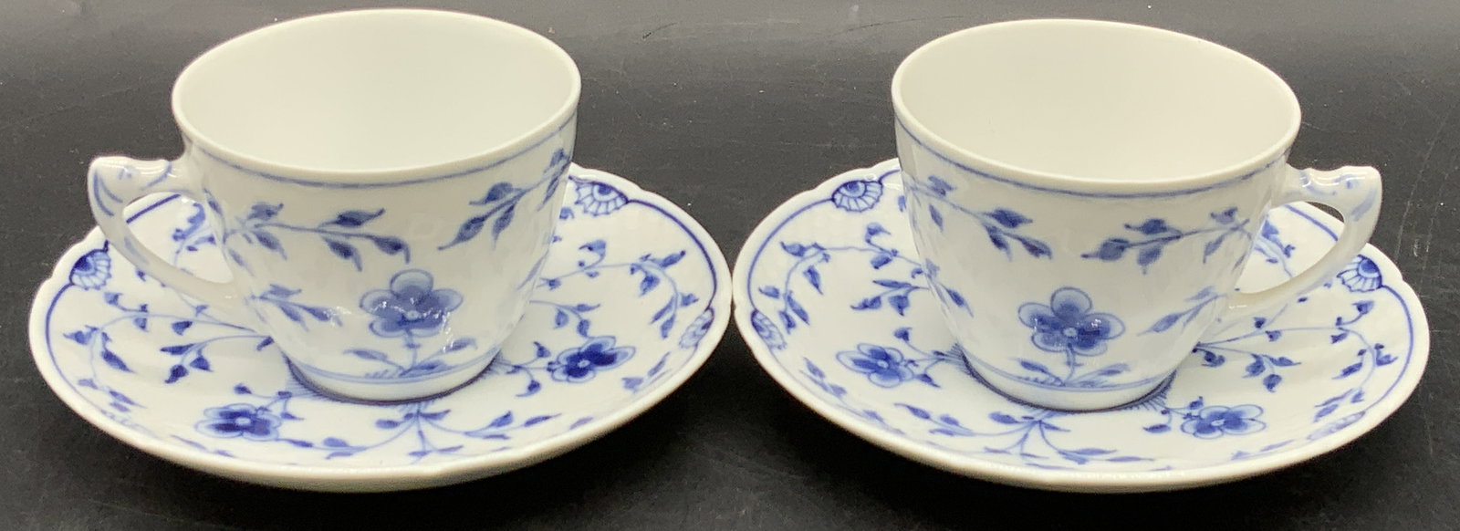 Set 4 Bing & Grondahl Demitasse Cups & Saucers (1 of 11)