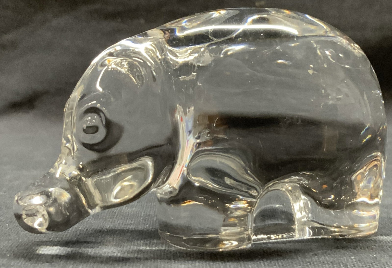 VILLEROY & BOCH Crystal Hippo Figural Paperweight: A Villeroy & Boch Crystal Hippo / Hippopotamus Paperweight Figural. Crafted from colorless crystal. Signed Villeroy & Boch to underside. Measures approx. 2H x 3W in. Measured at widest point. Some wea
