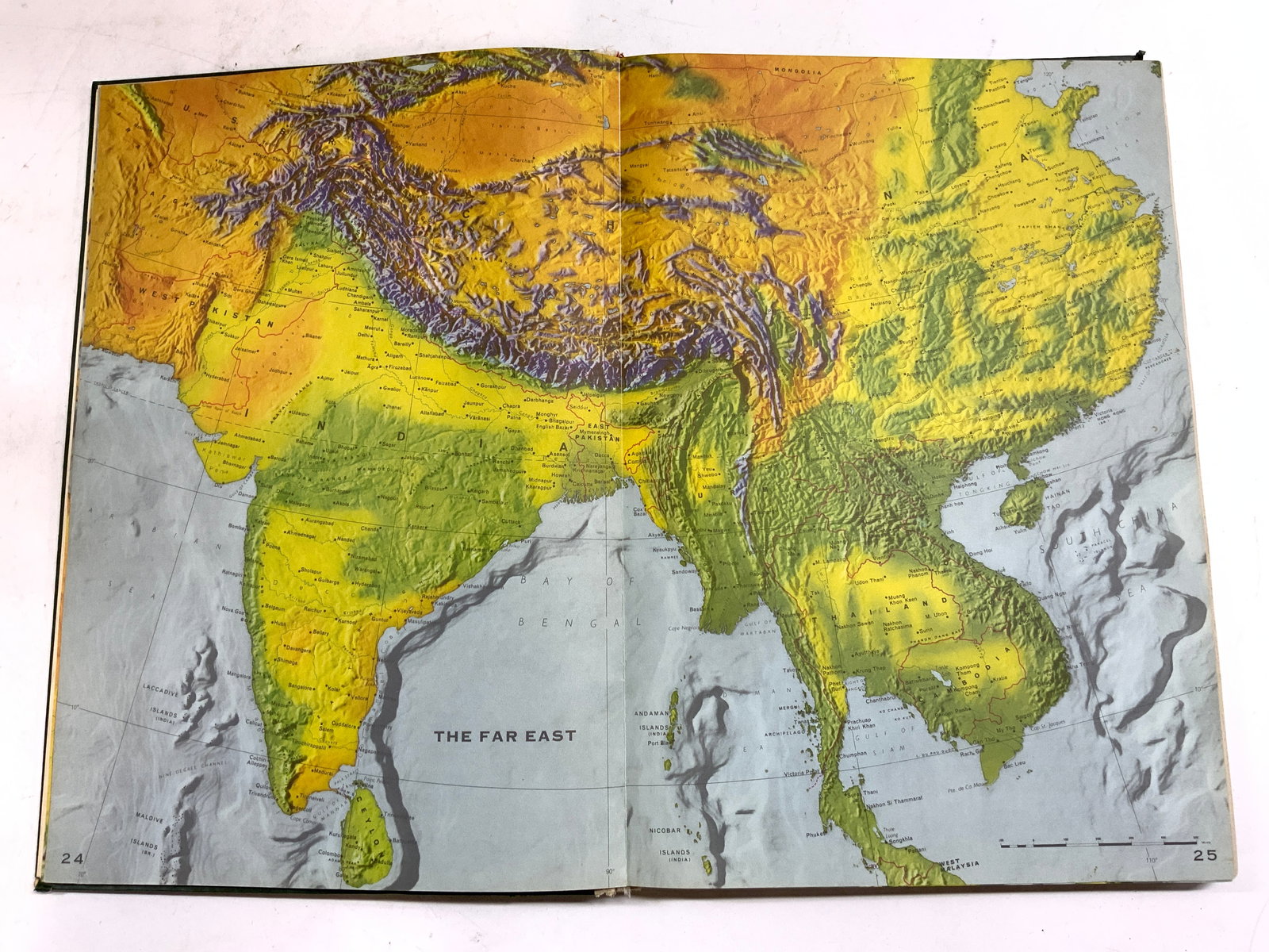 Vntg GREAT WORLD ATLAS Hardcover Book (1 of 7)