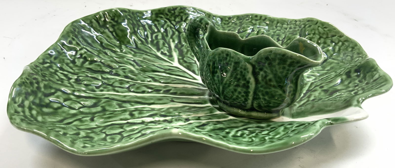 SECLA Set Cabbage Leaf Plate & Creamer (1 of 7)