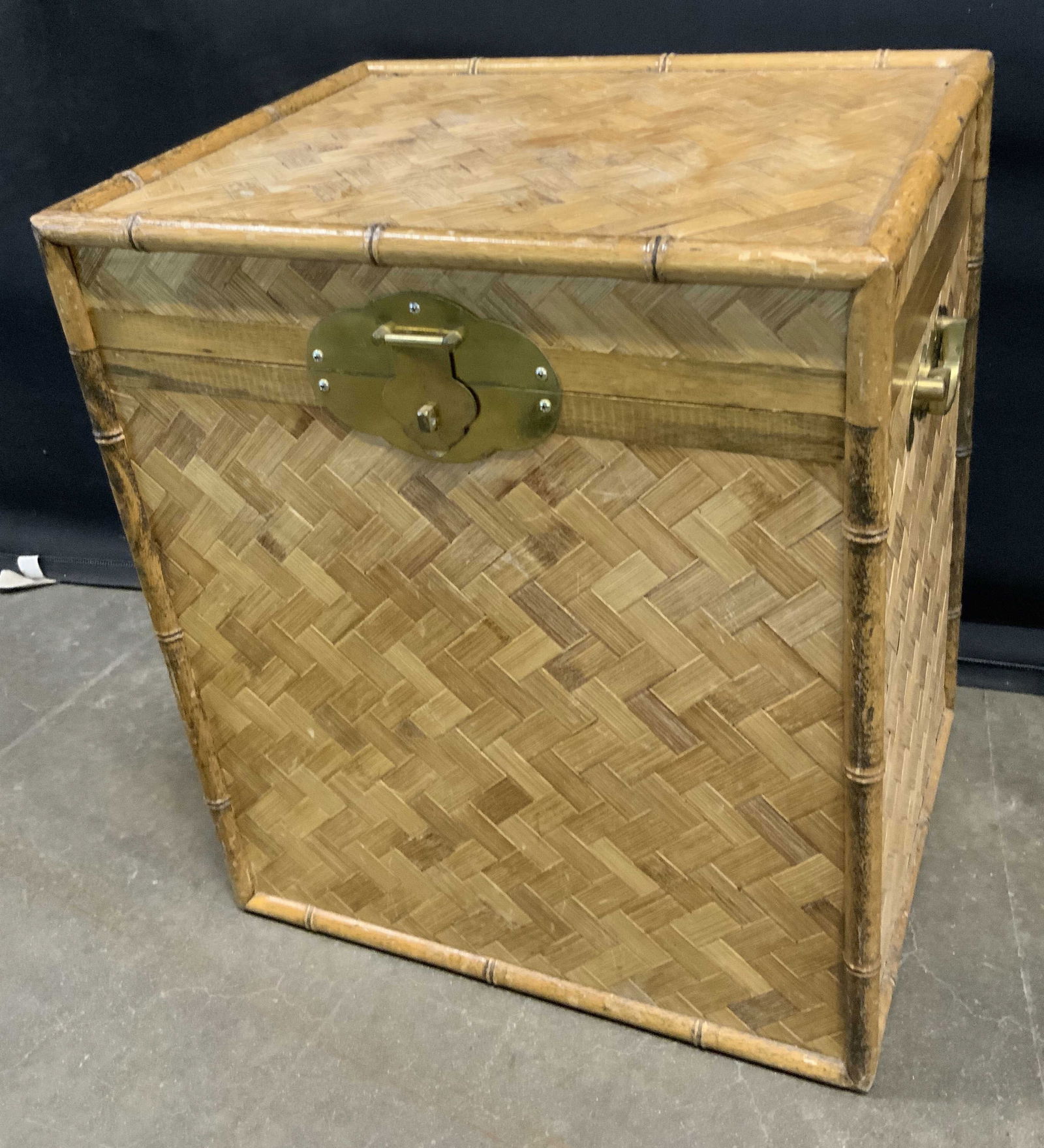 Vintage Woven Bamboo Style Wooden Storage Chest (1 of 15)