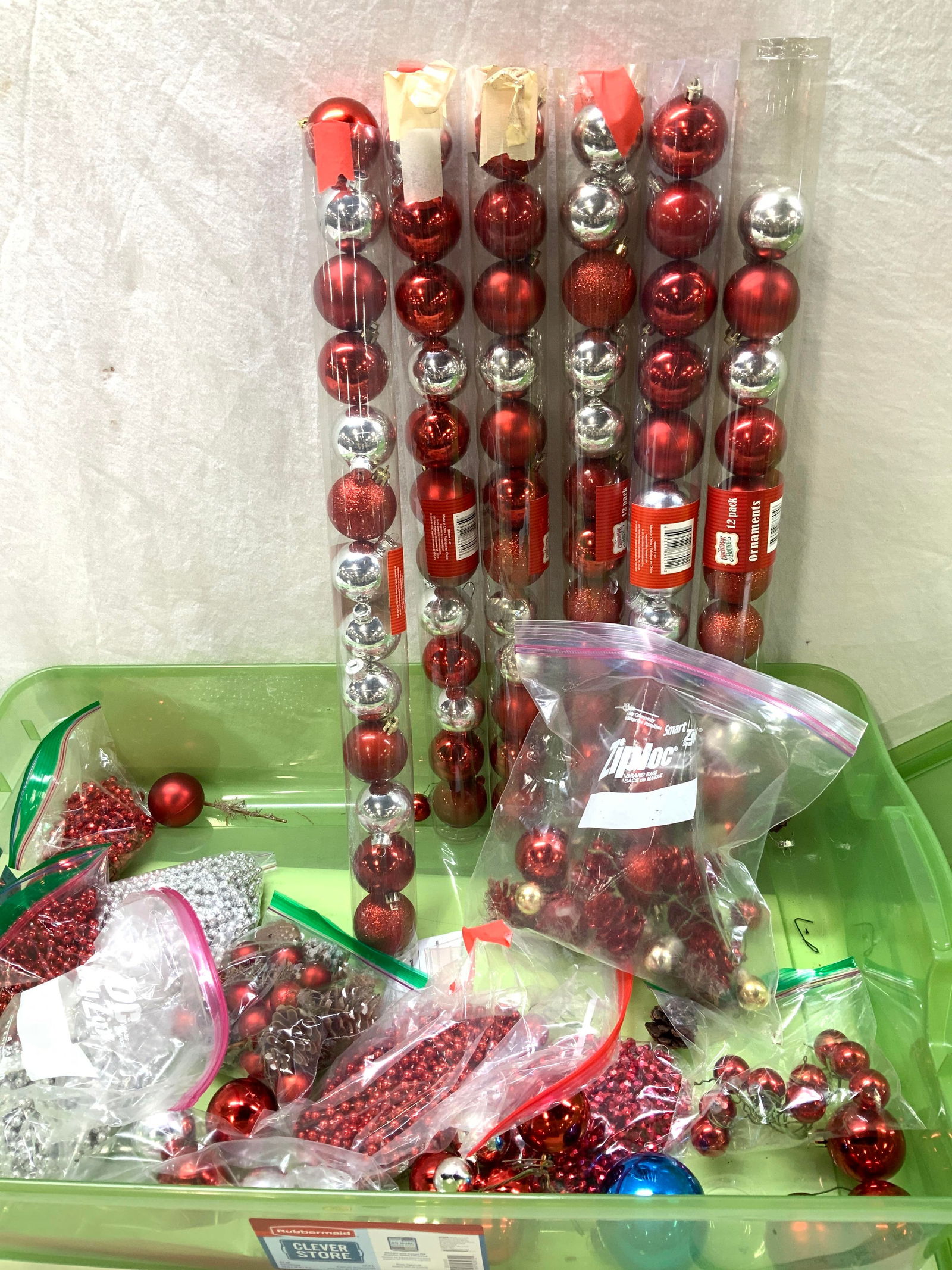 Vintage Christmas Tree Decorations w Storage Box (1 of 9)