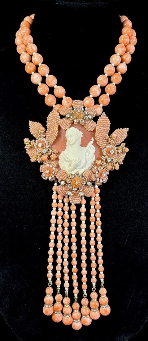 Stanley Hagler & Ian St. Gielar LE Cameo Necklace (1 of 19)