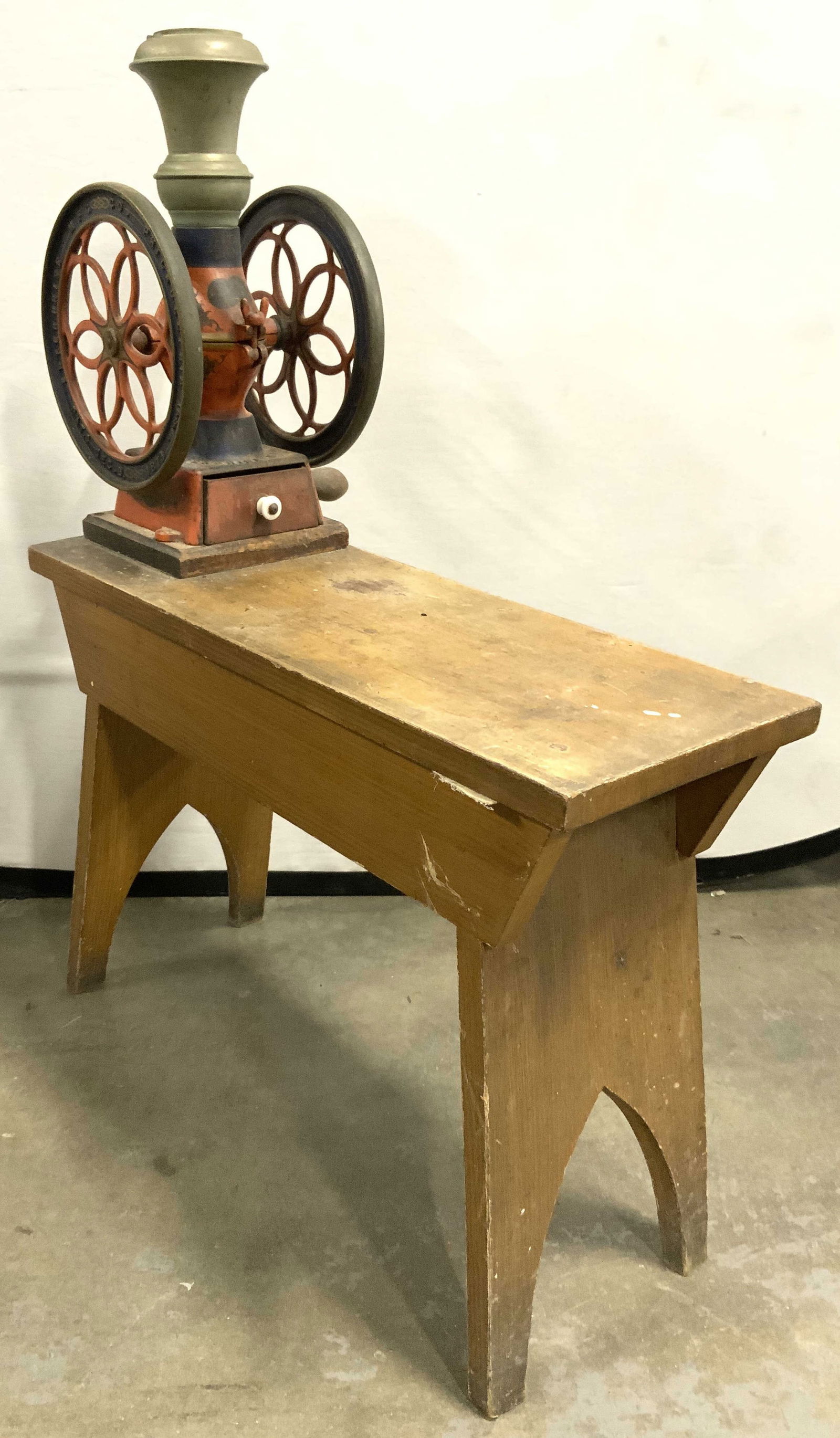 ENTERPRISE MFG CO Antq Coffee Grinder Bench (1 of 10)