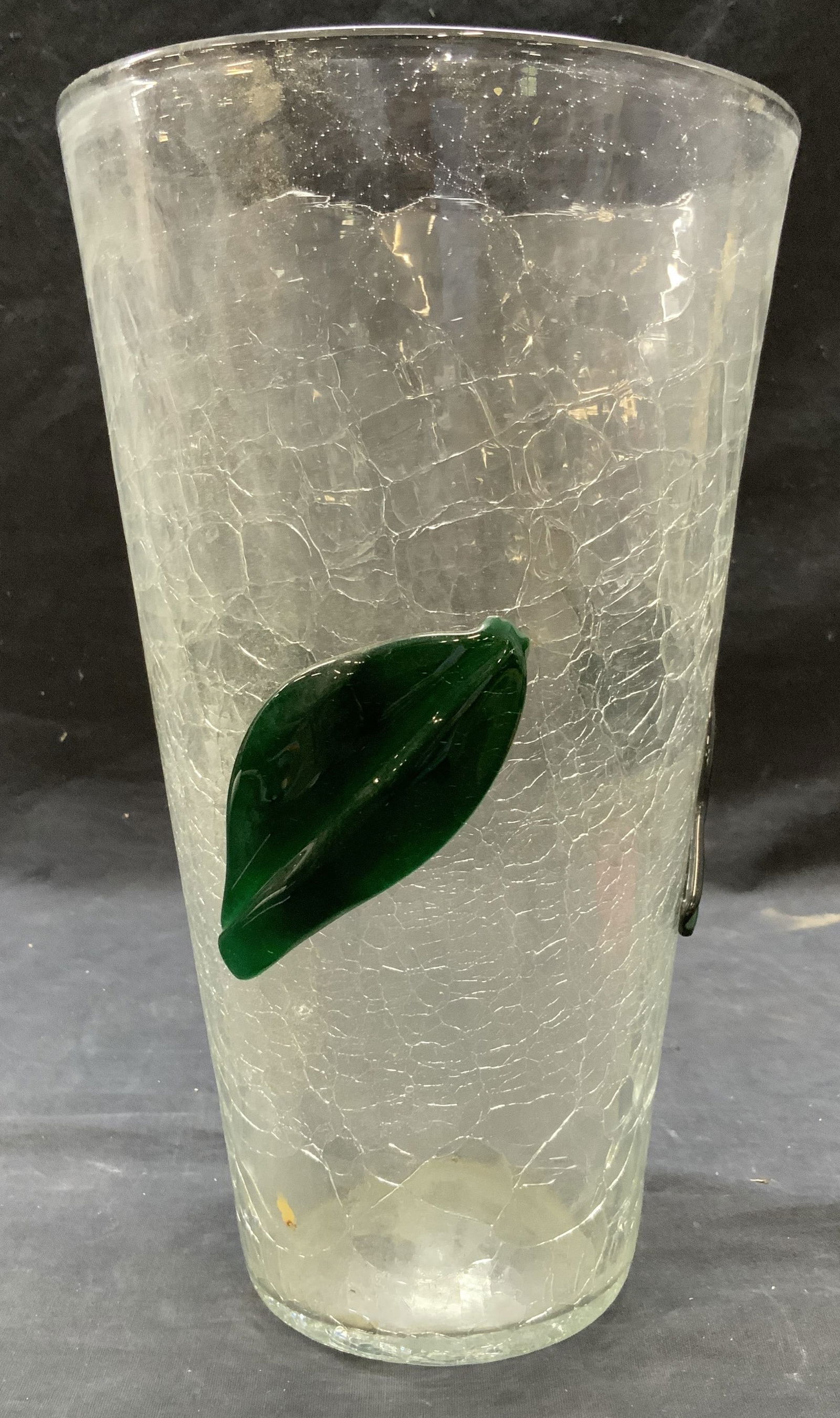 BLENKO Crackle Crystal Vase w Leaf, Hand Blown (1 of 8)
