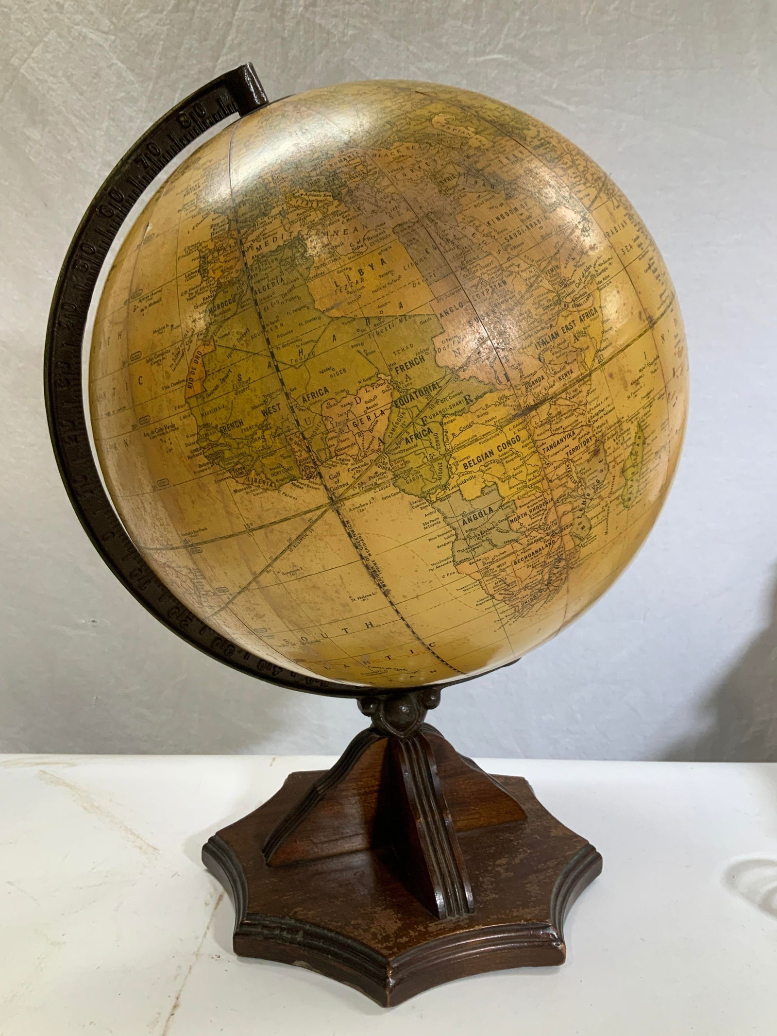 Crams 12 in. Rotating Vntg Globe, USA (1 of 8)