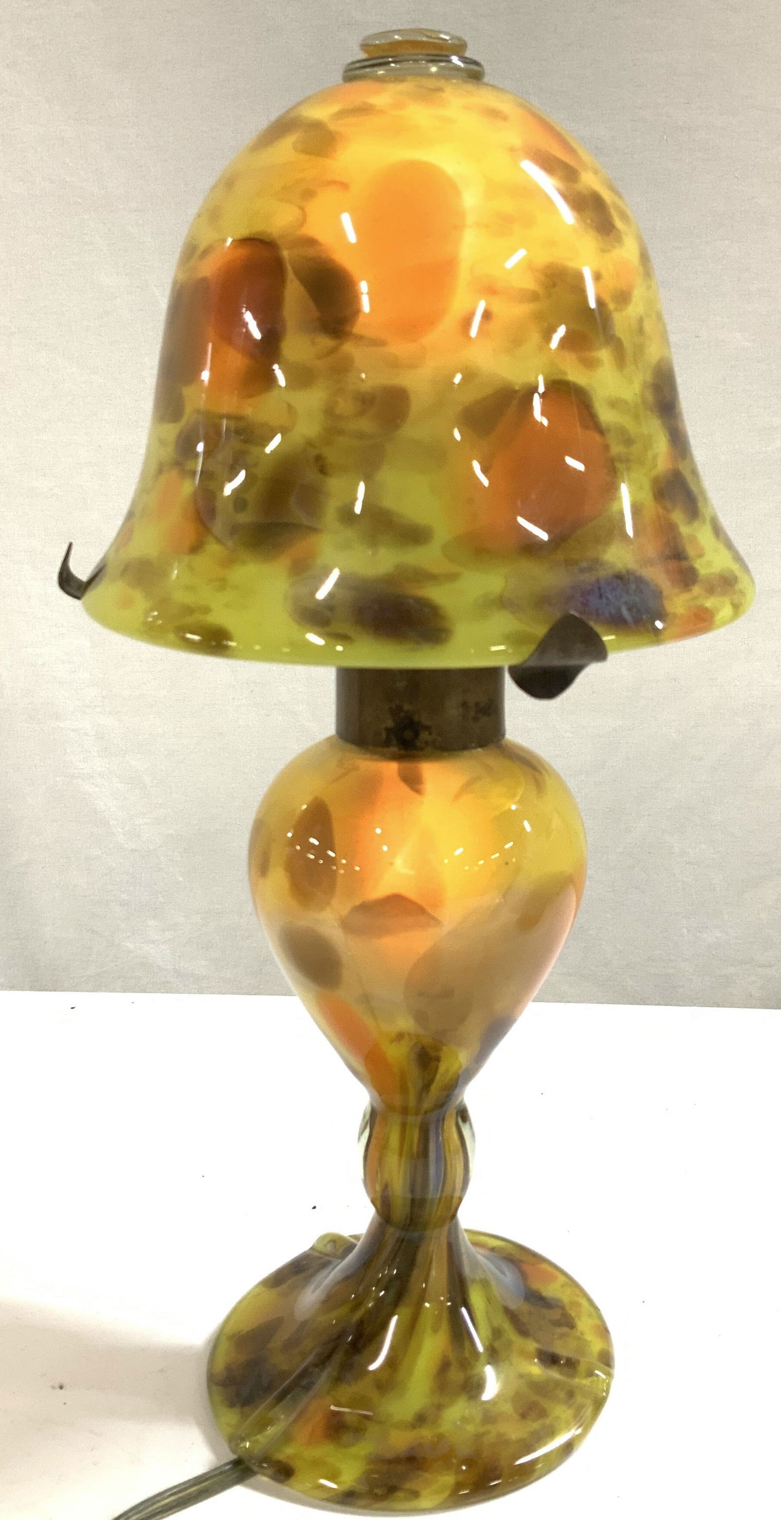 Mid Century Blown Art Glass Mushroom Top Lamp (1 of 11)