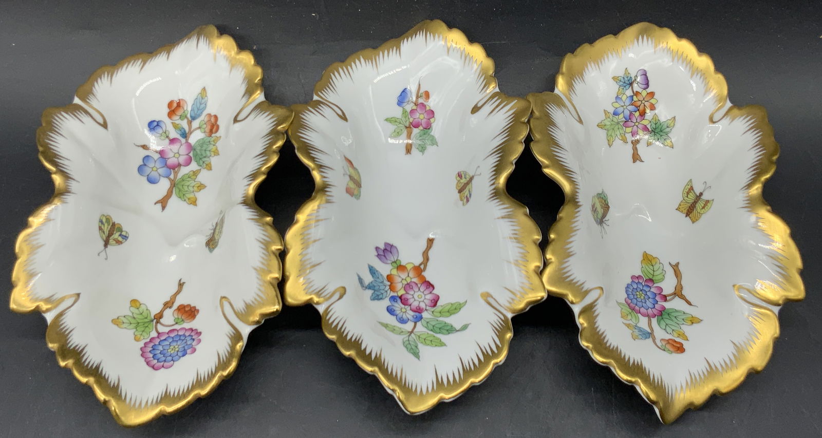 Set 3 HEREND HUNGARY Hand Painted Trinket Dishes (1 of 12)