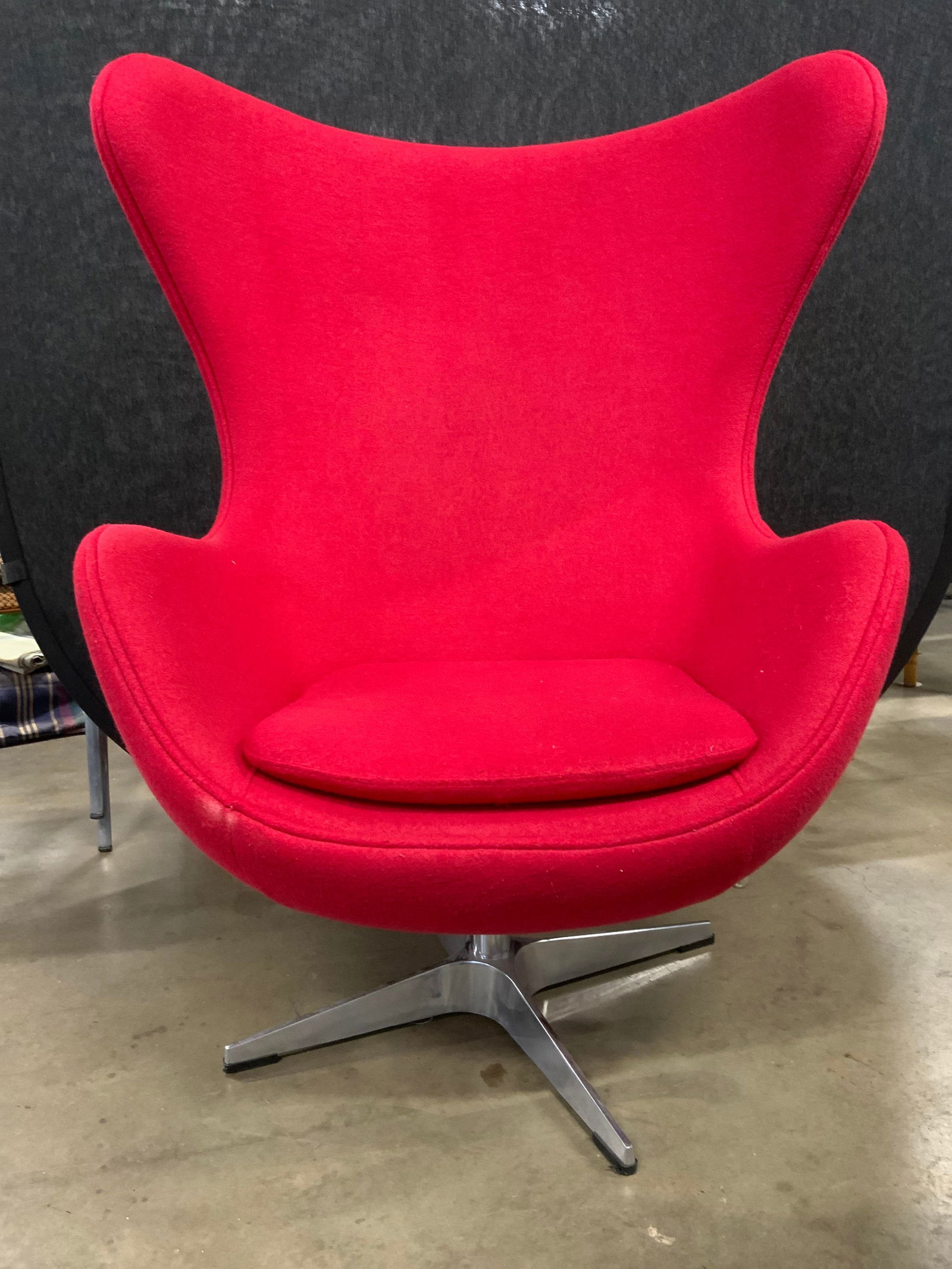 ARNE JACOBSEN Style Mid Century Modern Egg Chair (1 of 9)