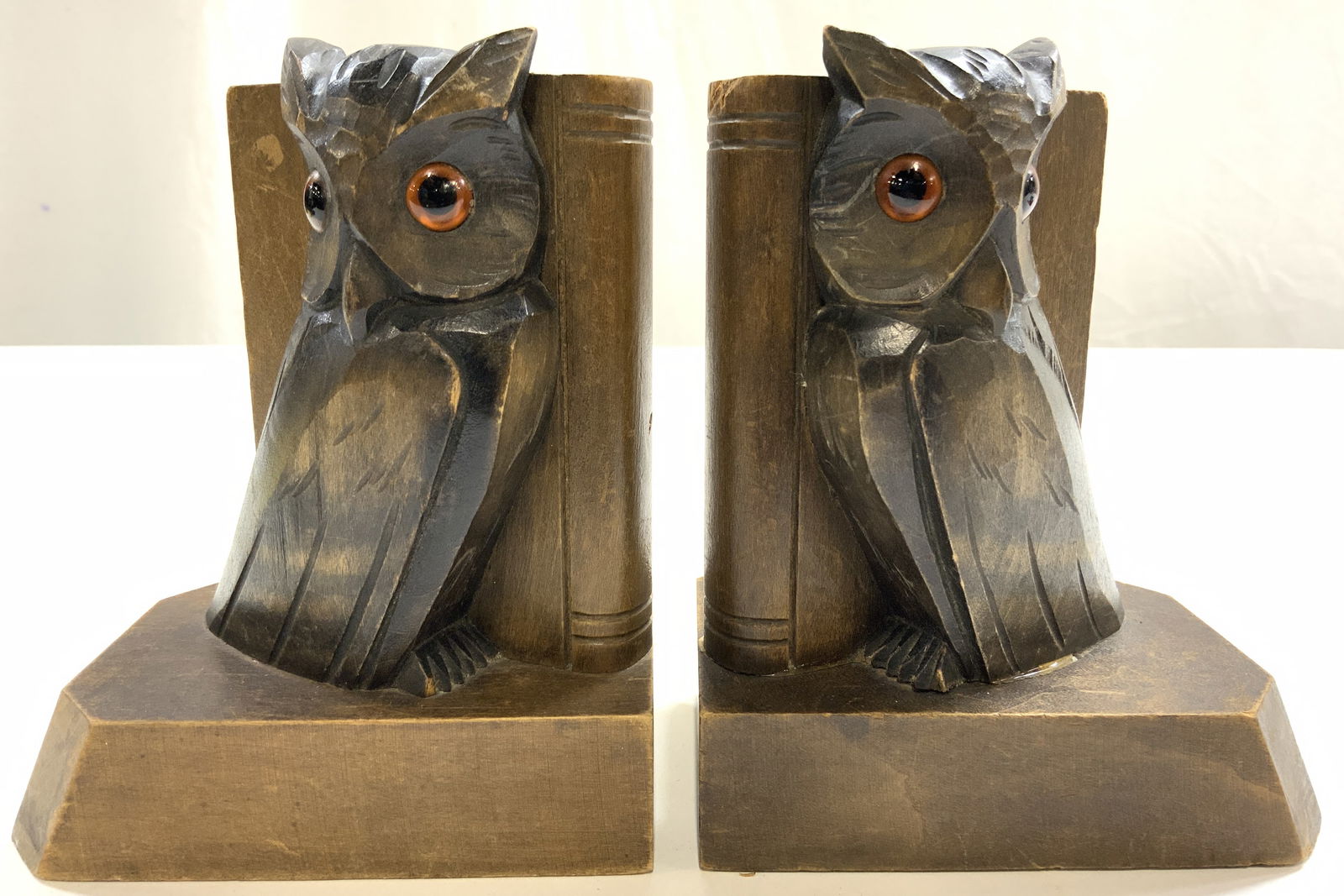 Pair Carved Wooden Owl Bookends (1 of 7)