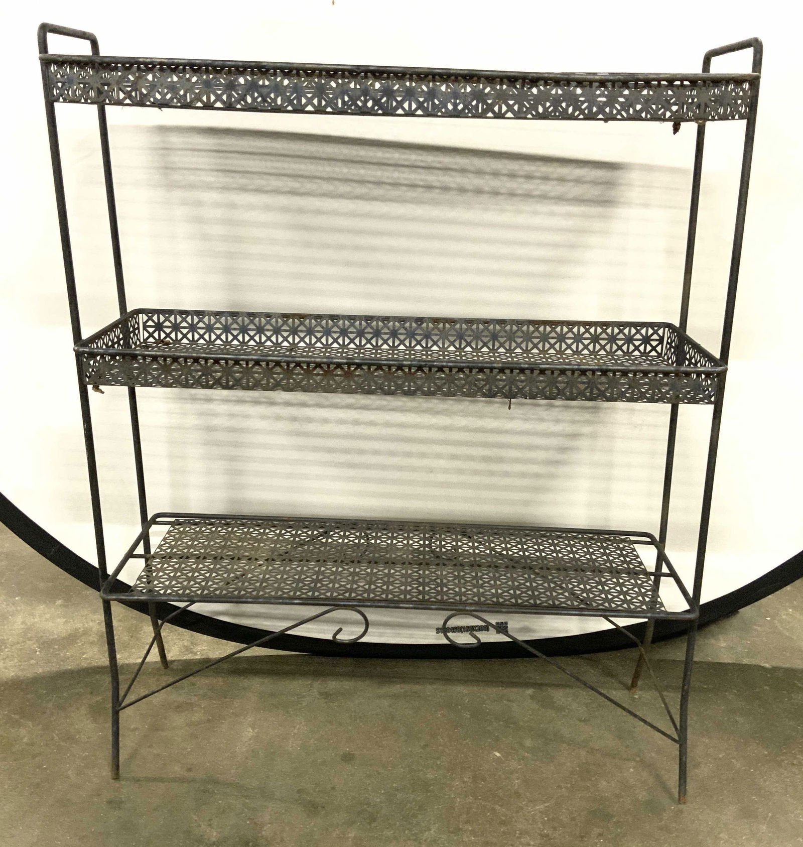 Vintage 3 Tier Metal Plant Stand W Handles (1 of 7)