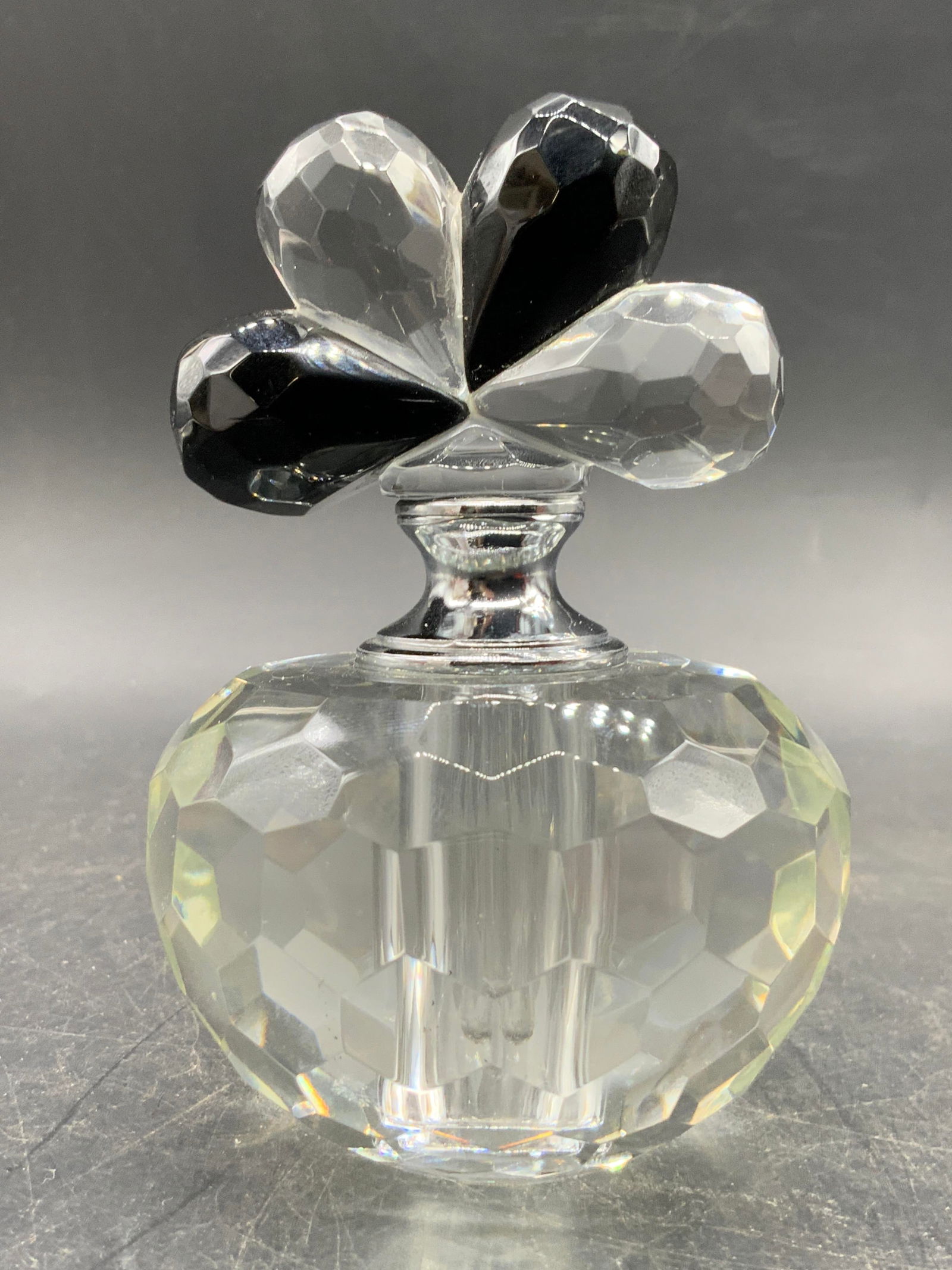 Vintage Faceted Glass Perfume Bottle W/ Stopper (1 of 8)