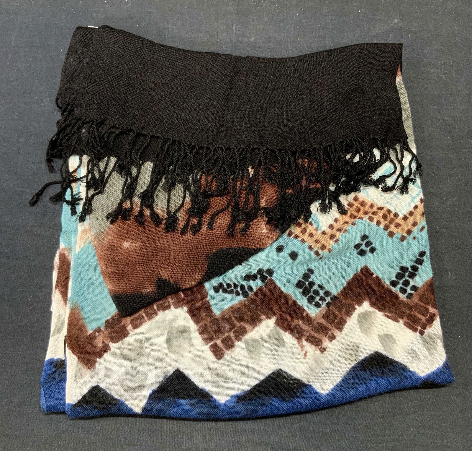 COURAGE B Multicolored Tassel Trim Scarf (1 of 10)