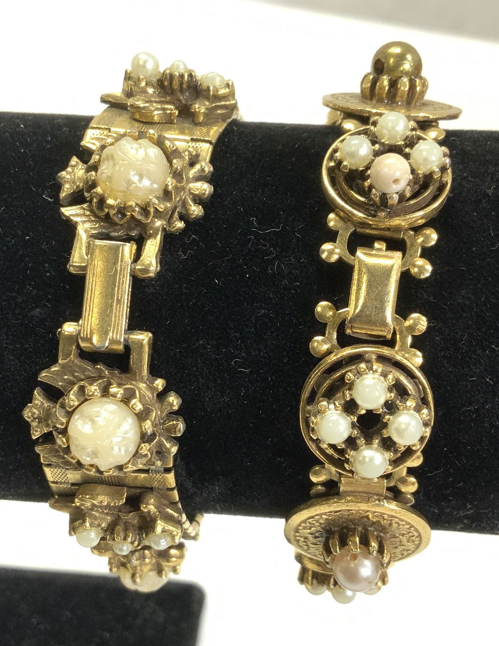 Lot 2 1951 Cocktail Bracelets w Faux Pearls (1 of 6)