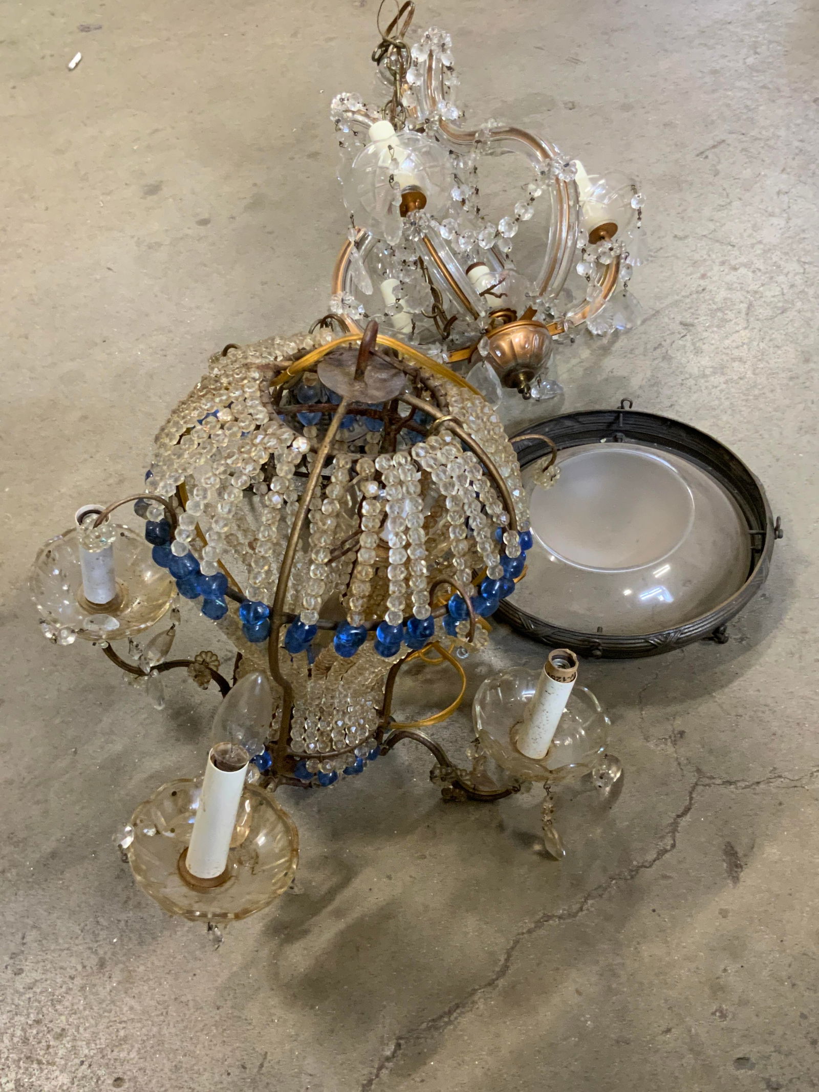 4 Metal & Crystal Chandeliers & Light Fixture Pcs (1 of 10)