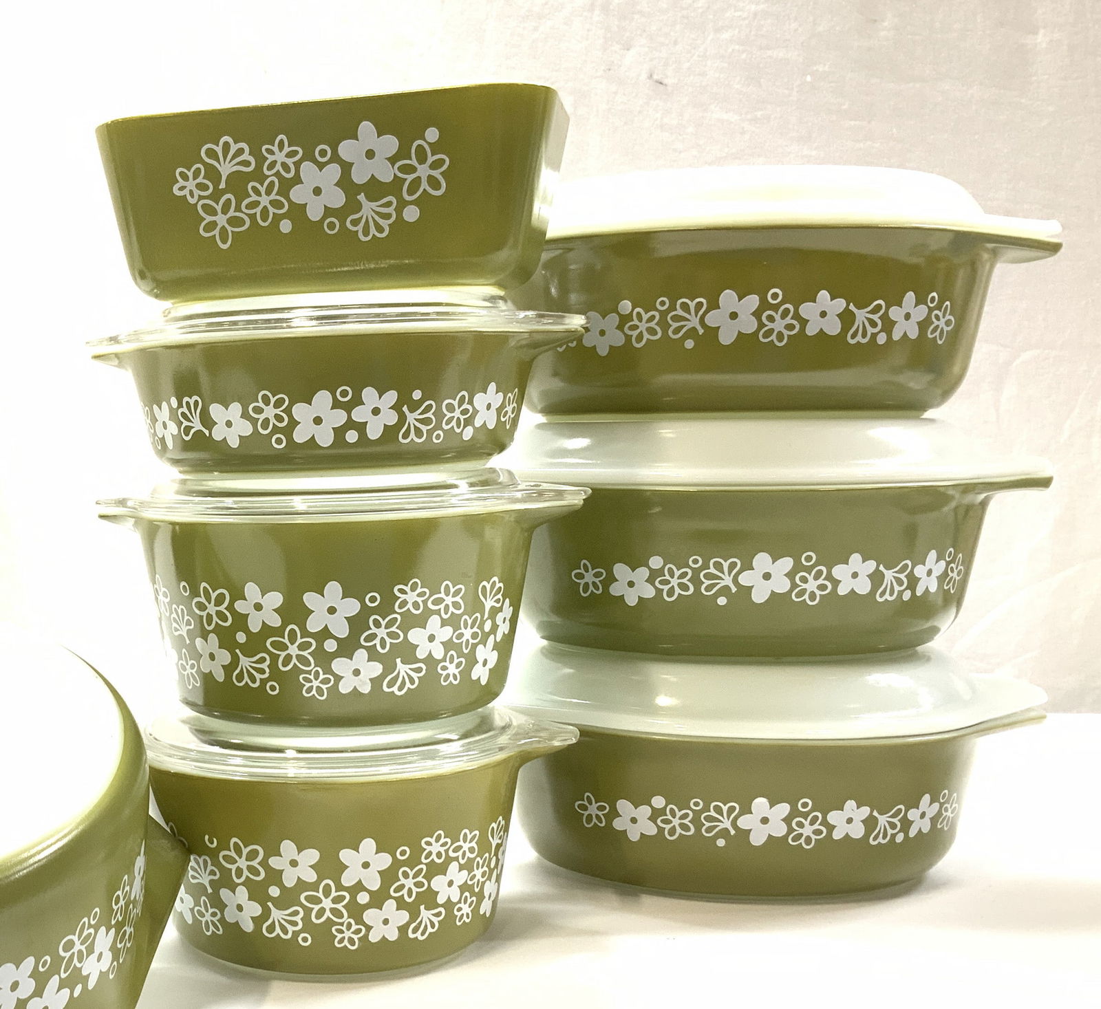 Set8 Mid Century PYREX Spring Blossom Ovenware (1 of 12)