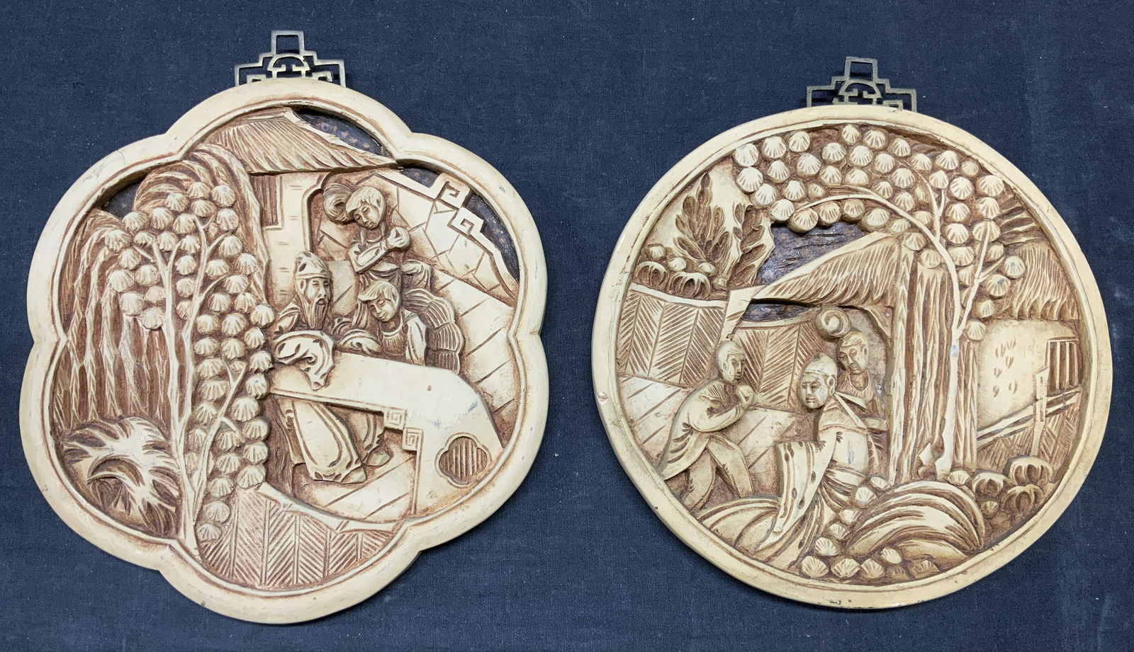 Lot 2 Vintage Asian Composite Wall Hangings (1 of 7)