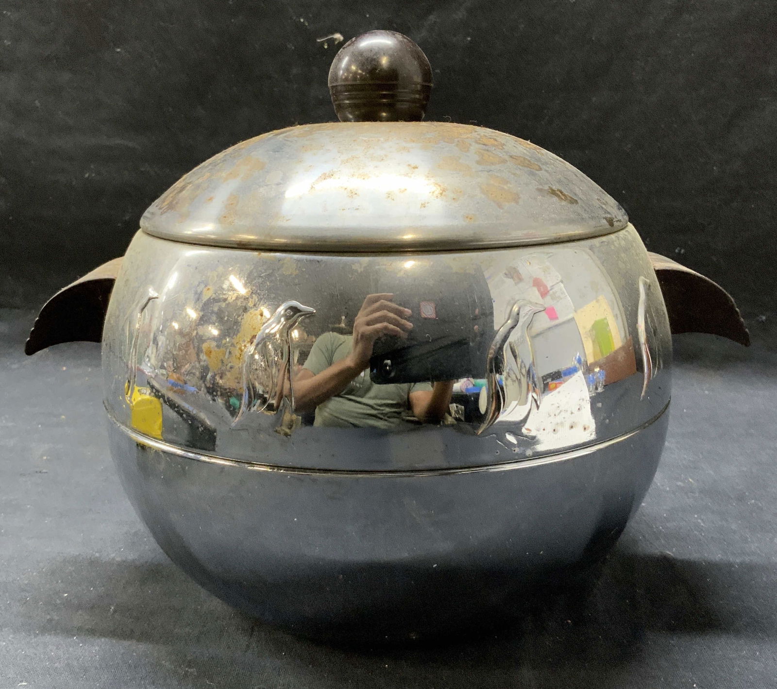 WESTBEND PENGUIN Hot & Cold Bucket W Lid (1 of 6)