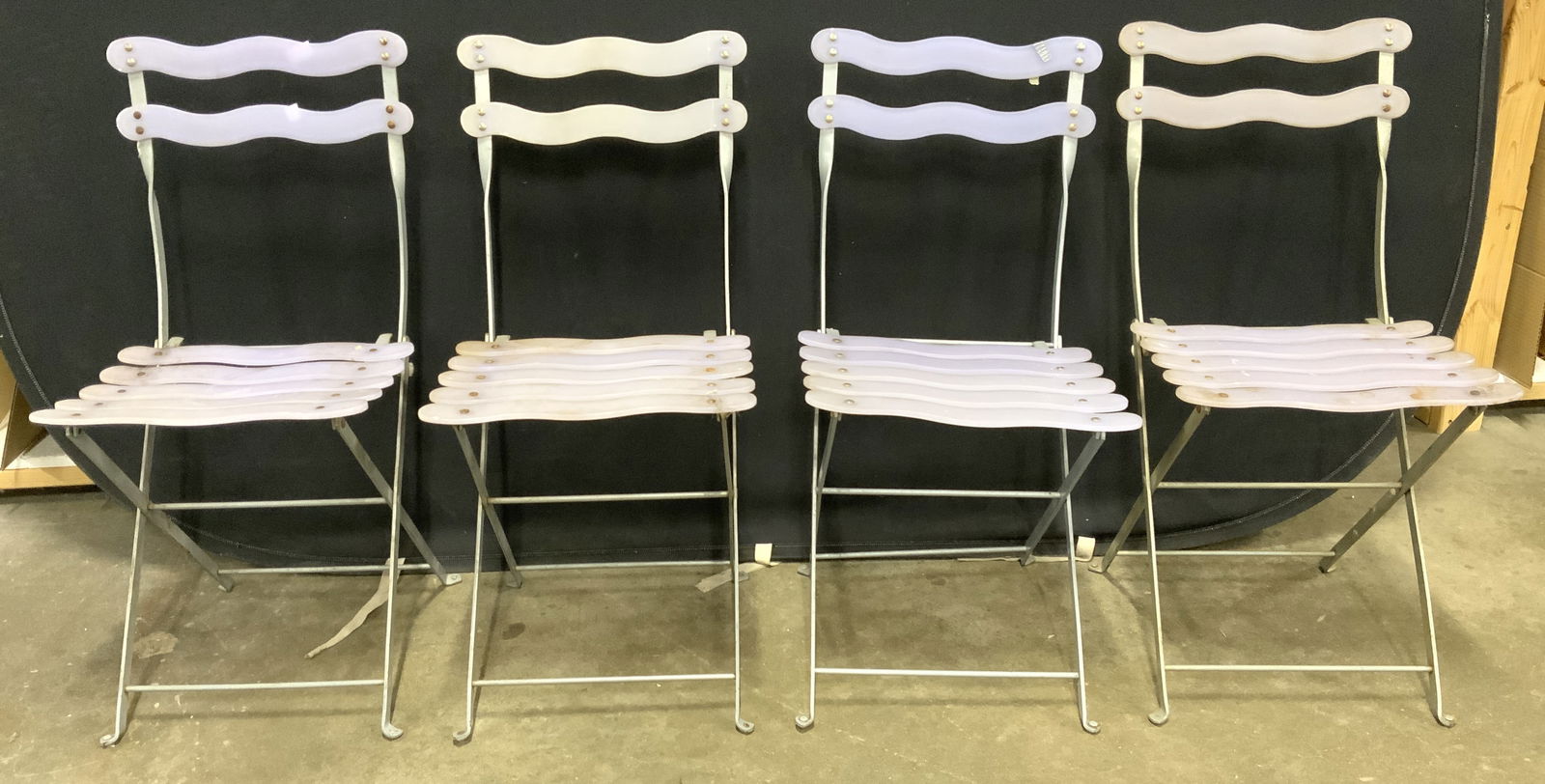 IDEA NUOVA Set 4 Plastic & Metal Serving Chairs (1 of 7)