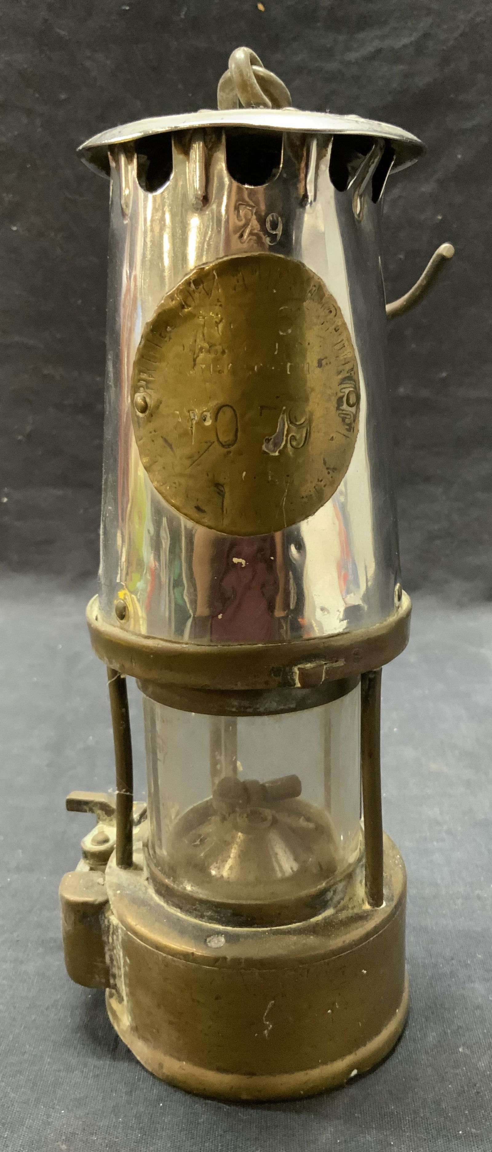 Antq PROTECTOR LAMP & LIGHTING CO Miners Lamp (1 of 7)