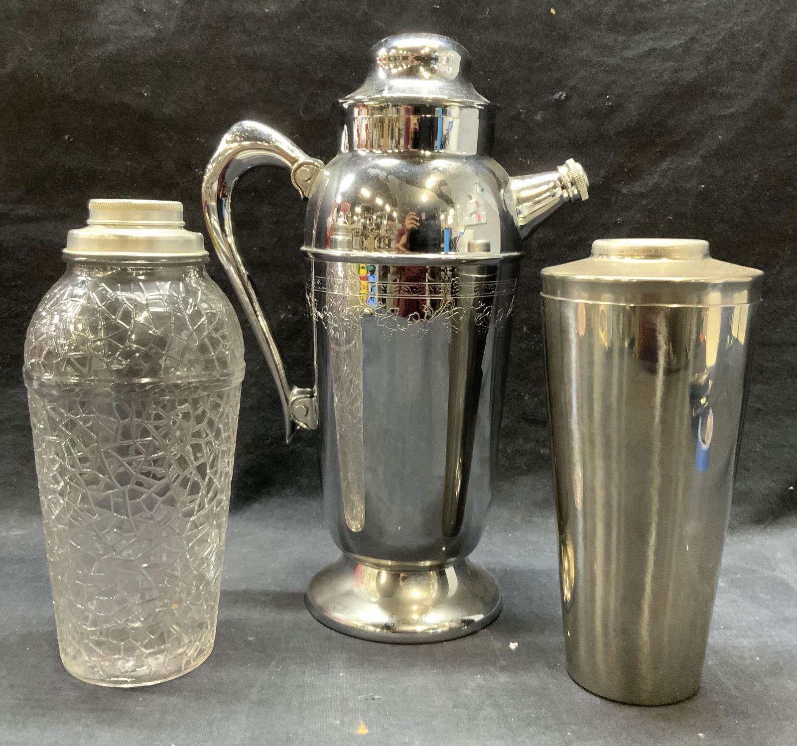 Lot 3 Metal & Glass Cocktail Shakers (1 of 6)