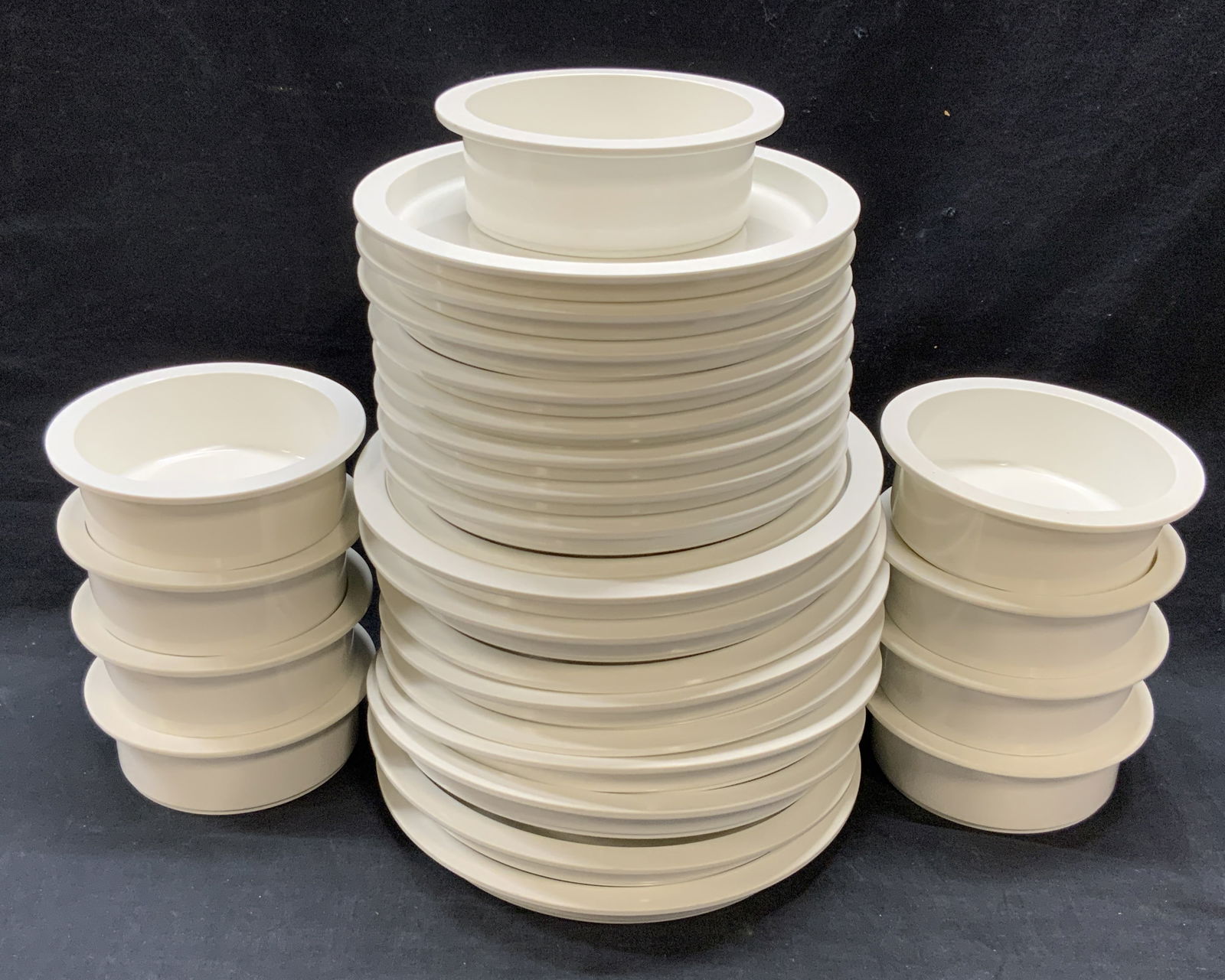 Set 26 Vintage DANSK Melamine Dinnerware (1 of 10)
