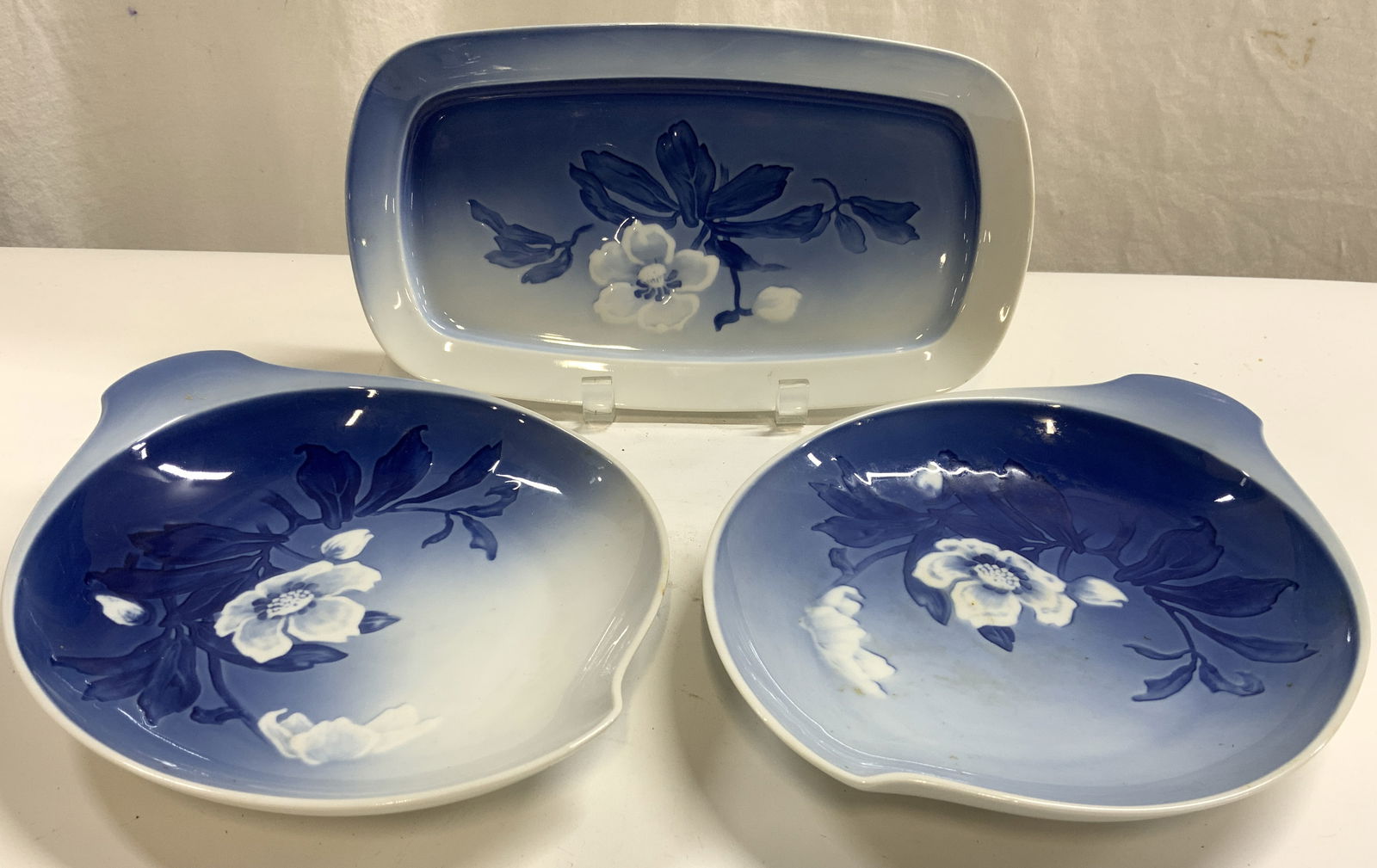 B&G KJOBENHAVN Lot 3 Porc Serving Dishes (1 of 8)