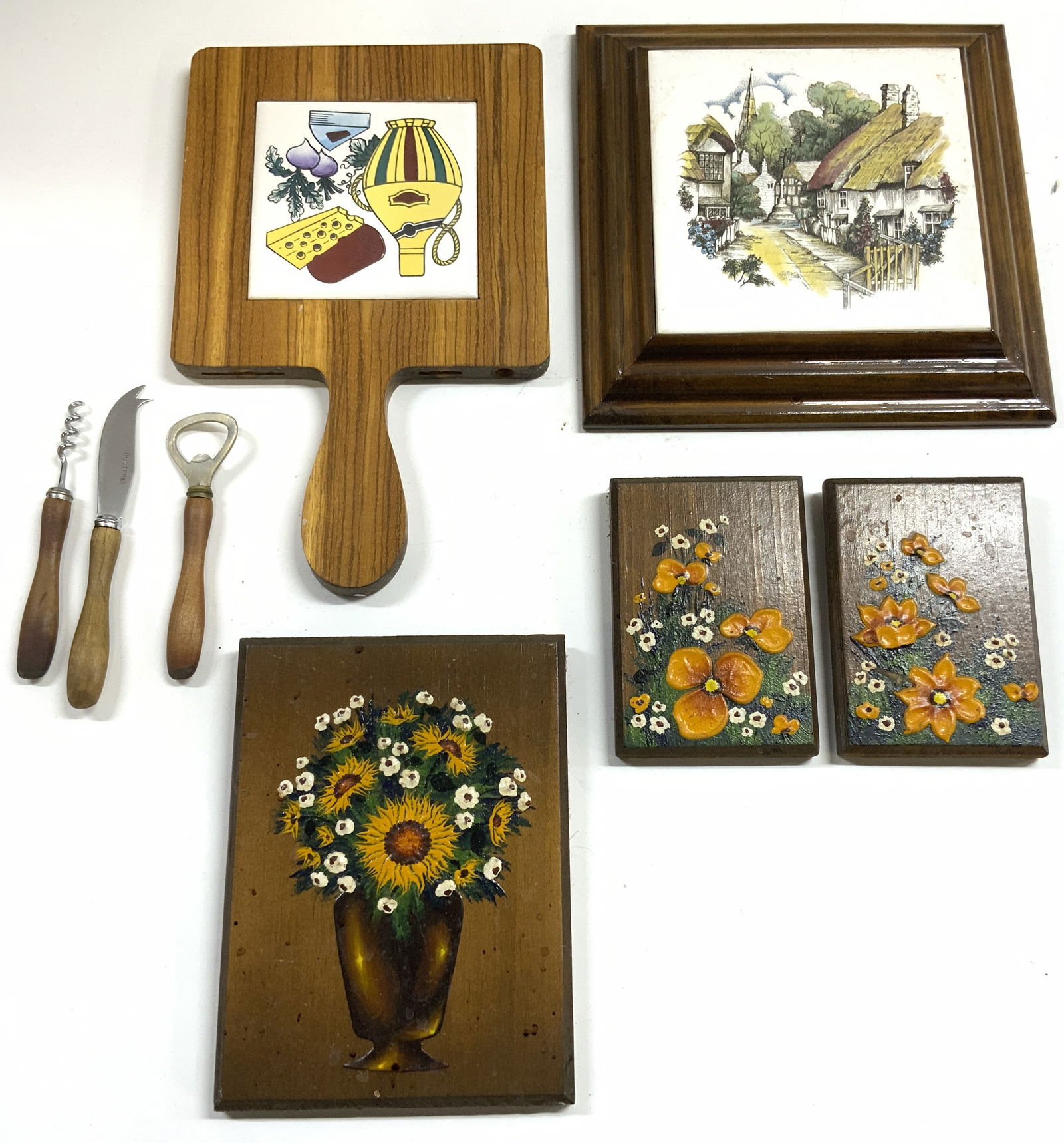 Lot 8 Vintage Kitchen Decor & Utensils (1 of 6)