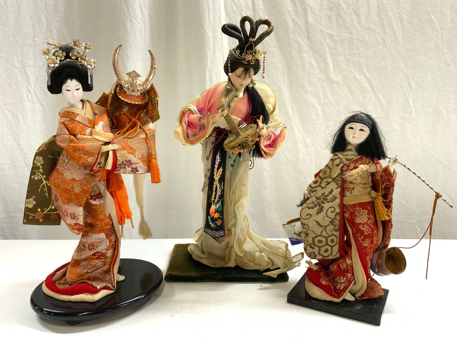 Lot 3 Asian Female Doll Figures (1 of 8)