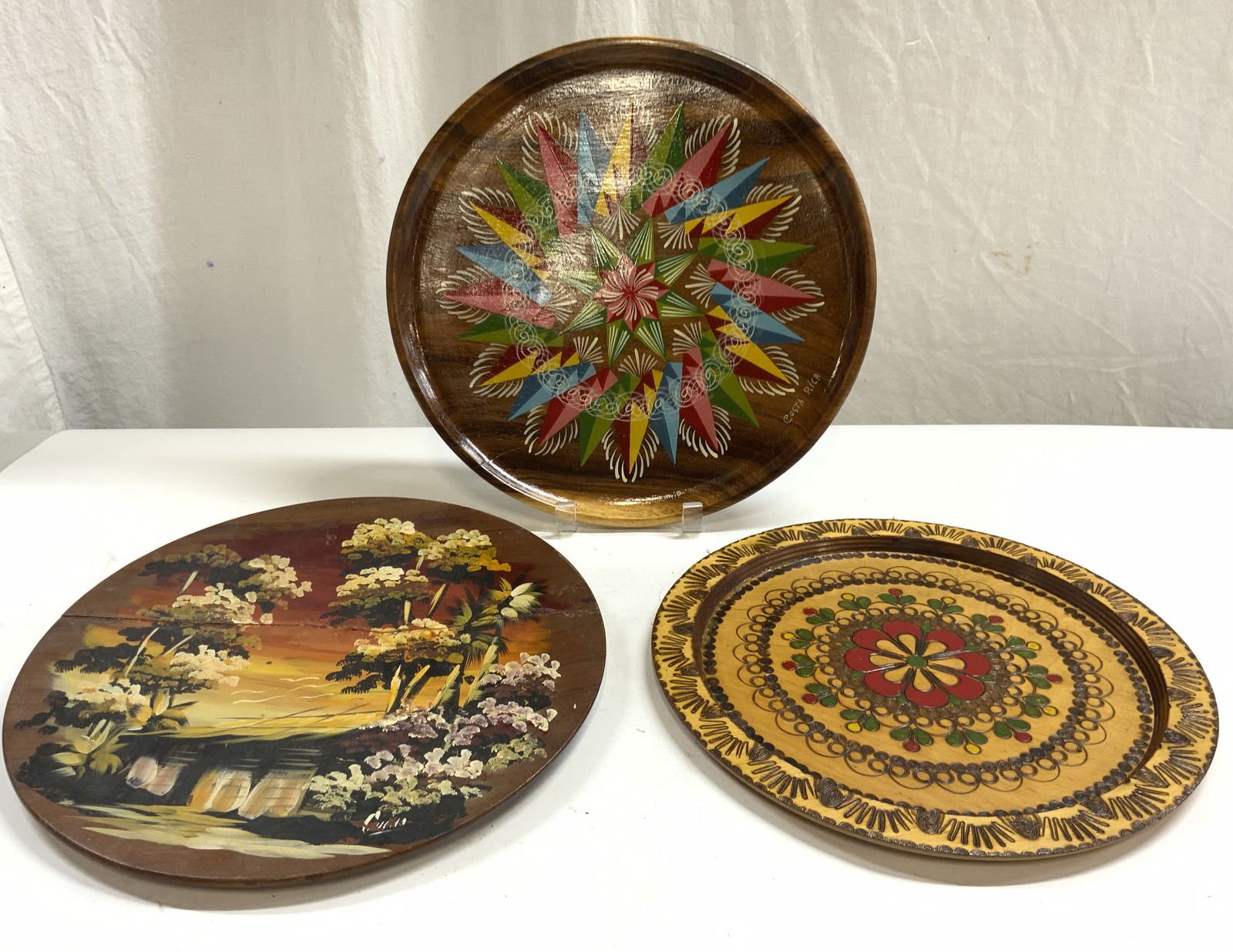 Lot 3 Hand Painted Wooden Plates (1 of 7)