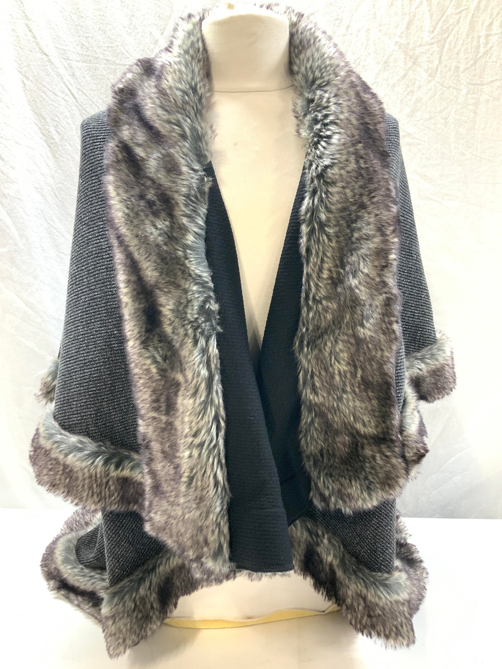 QED LONDON Faux Fur Knit Cardigan Cape: QED LONDON knit cardigan - cape with faux fur trim. Interior arm holes with a cape overlay. Labeled Small/ Medium. 31 in. Long. Faux fur soft, grey toned. Designer QED London, Cardigan Cape, Fall Wint