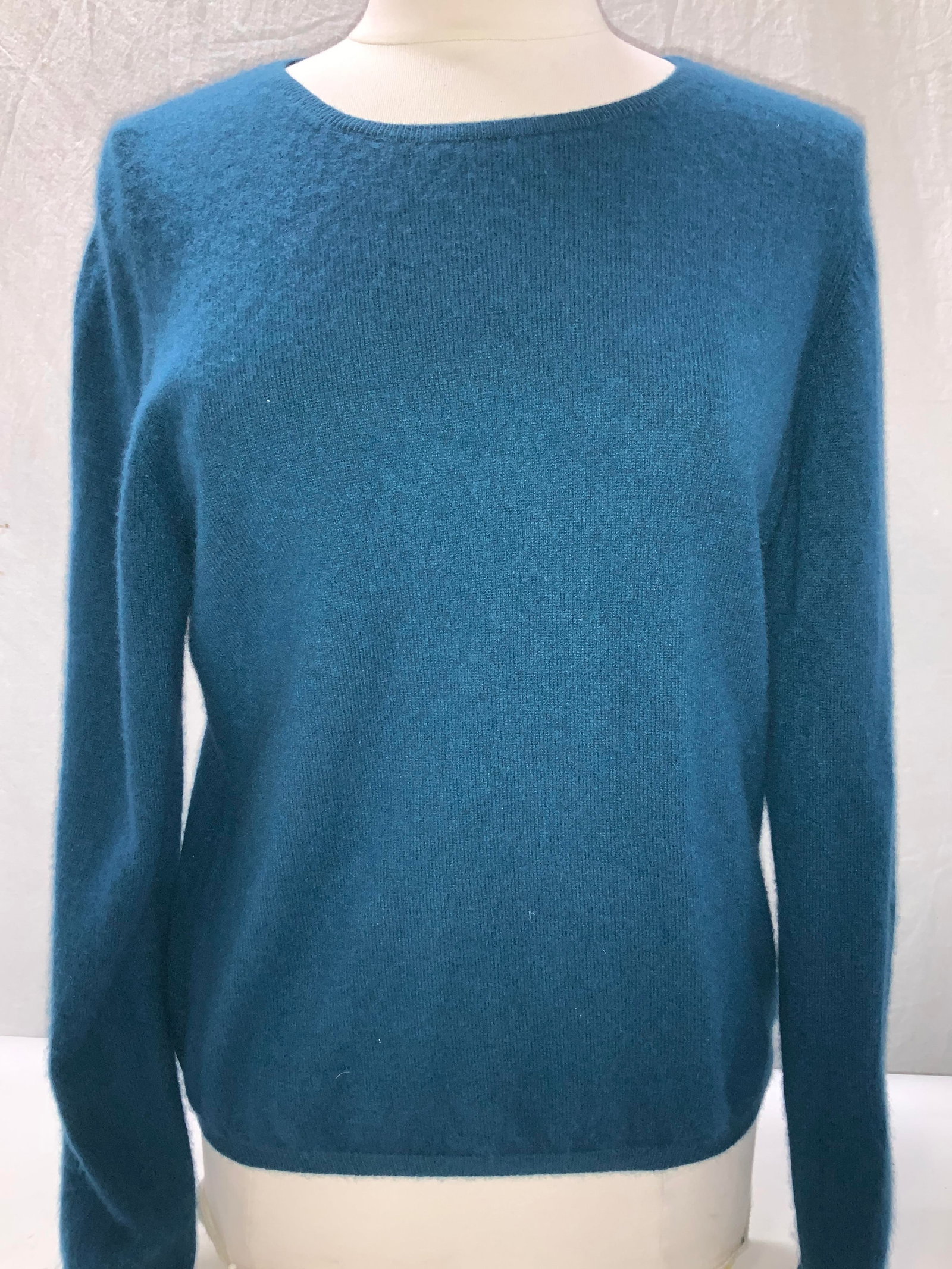 Charter Club 2 Ply Cashmere Sweater: Teal 2 Ply cashmere sweater by Charter Club. Size Large. gently worn, mild puncture on the arm, which can be sewn. Wearables, luxury knitwear, cashmere sweater, designer charter club, Cashmere vintage