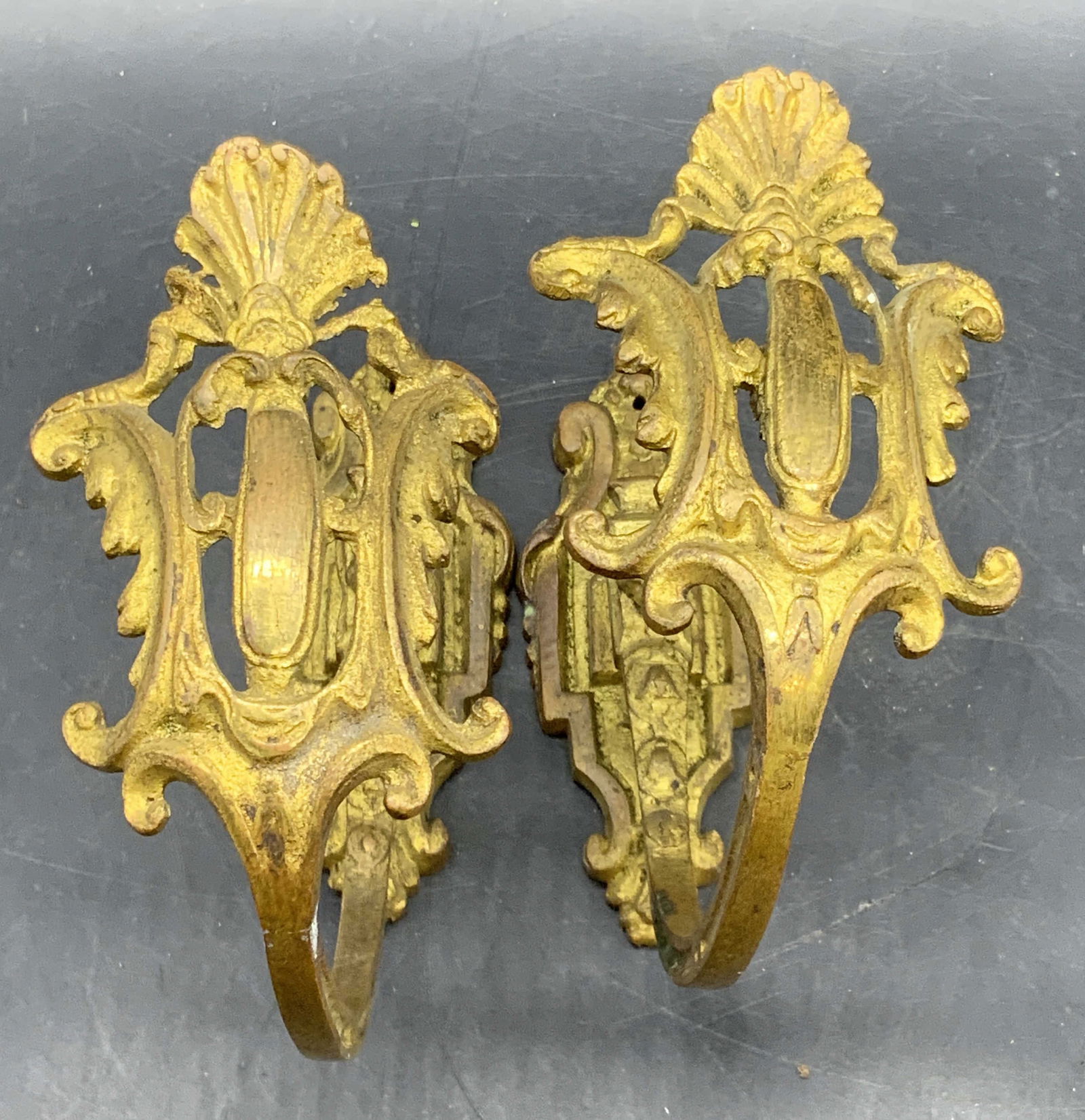 Pair FG Vintage Gilded Metal Tie Backs / Holdbacks (1 of 10)