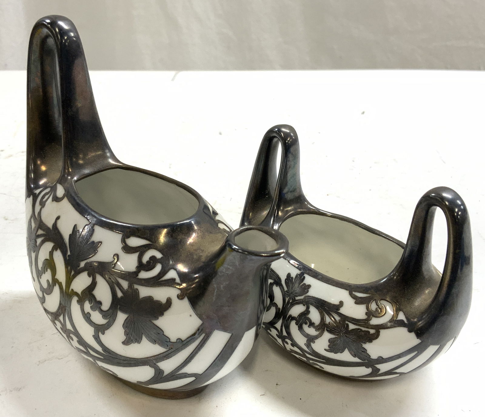 D&G FRANCE Sterling Silver Inlay Porc Vessels (1 of 7)