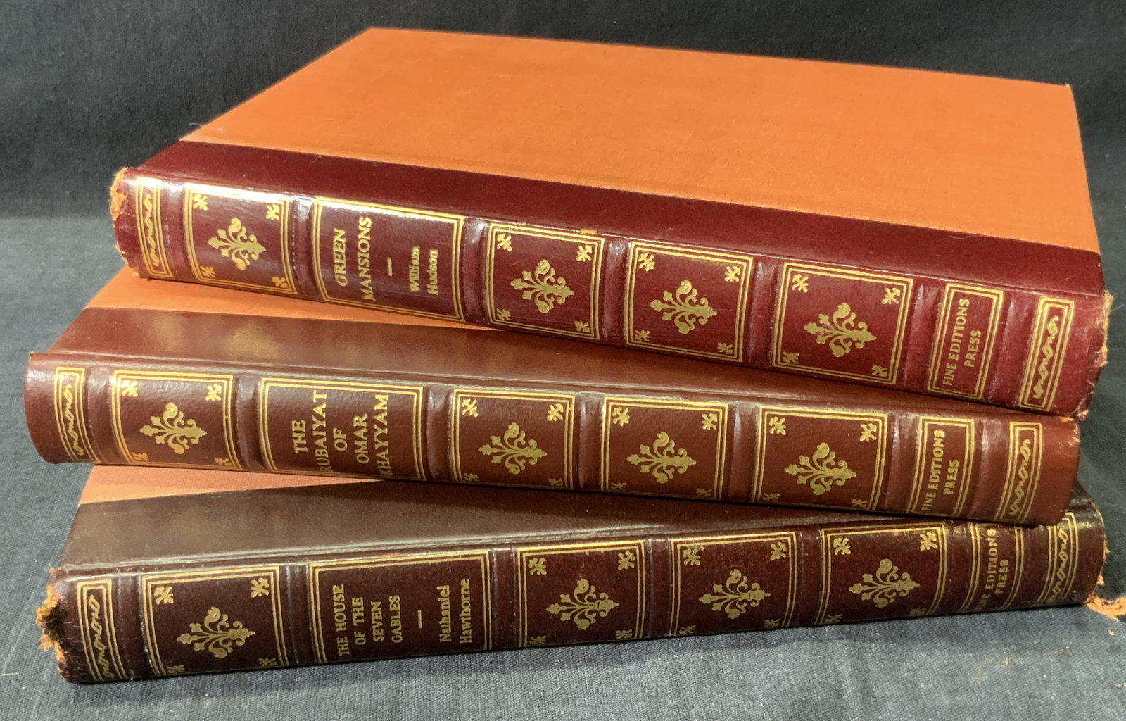 3 Vintage Fine Editions Press Books 1956-1957: 3 vintage books, all published and printed by Fine Editions Press. Gilt pages. The Rub?iy?t of Omar Khayyam. Translated by Edward Fitzgerald, introduction by Thomas Yoseloff. 1957. Measures approx 5.7