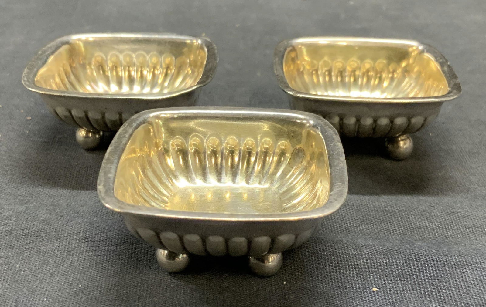 Set 3 Tiffany Makers Silver Soldered Salt Cellars (1 of 9)