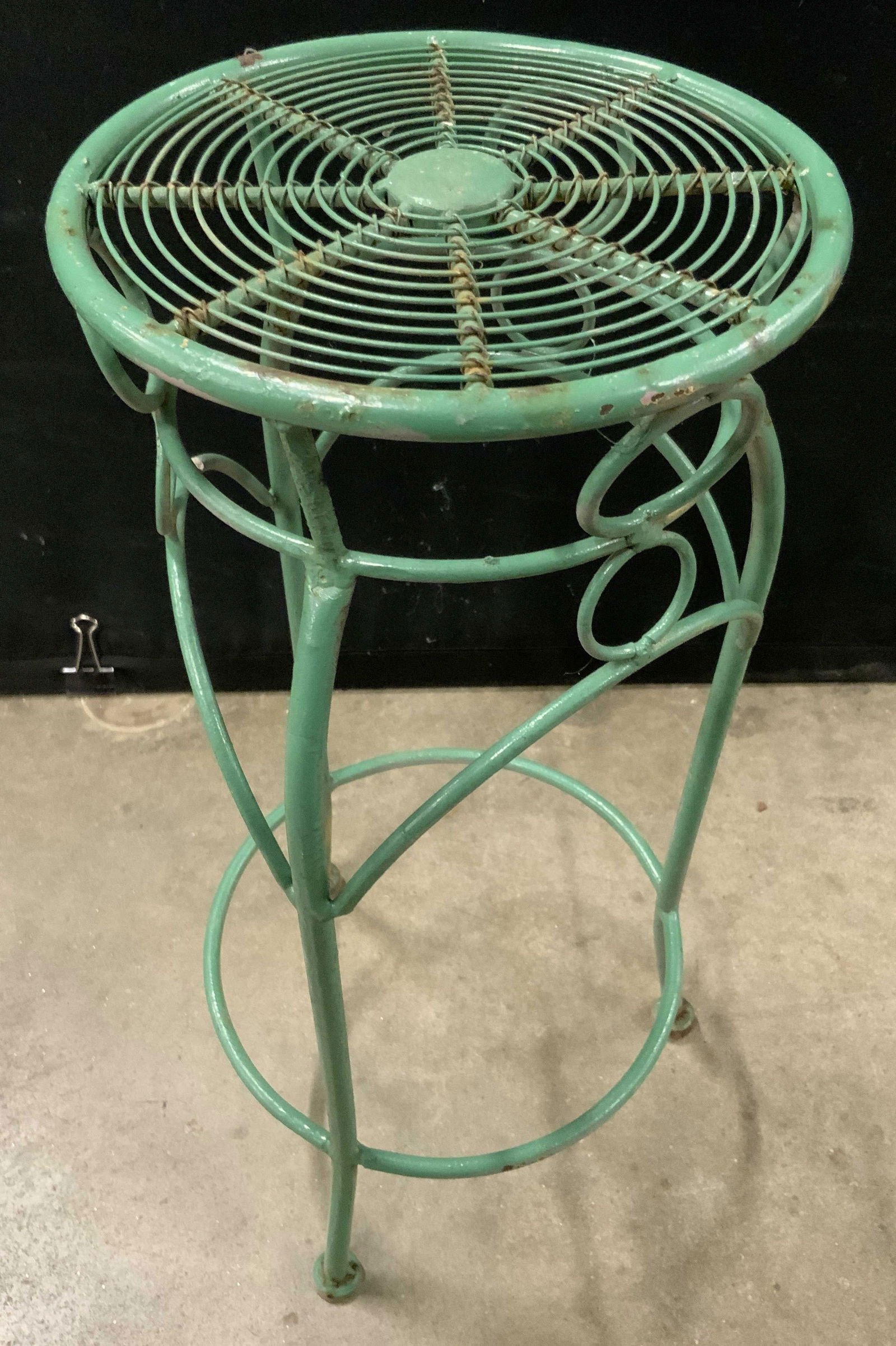 Vintage Green Metal Plant Stand (1 of 7)