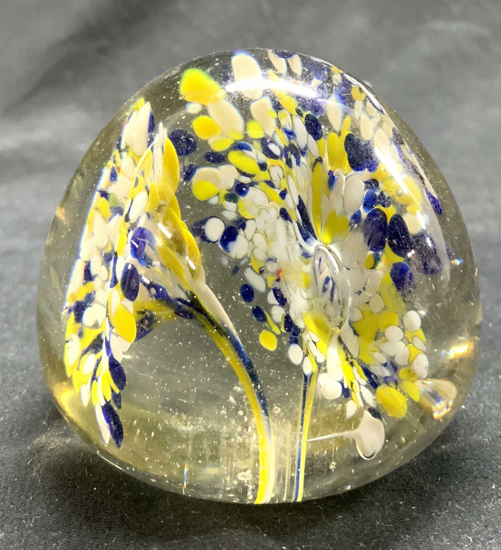 Vintage MURANO Glass Art Gls Paperweight: Paperweight is vintage. Piece is glass. Paperweight appears to be MURANO (no apparent markings). Paperweight has blue white & yellow toned detail within structure. Paperweight measures approx 2.25 inc