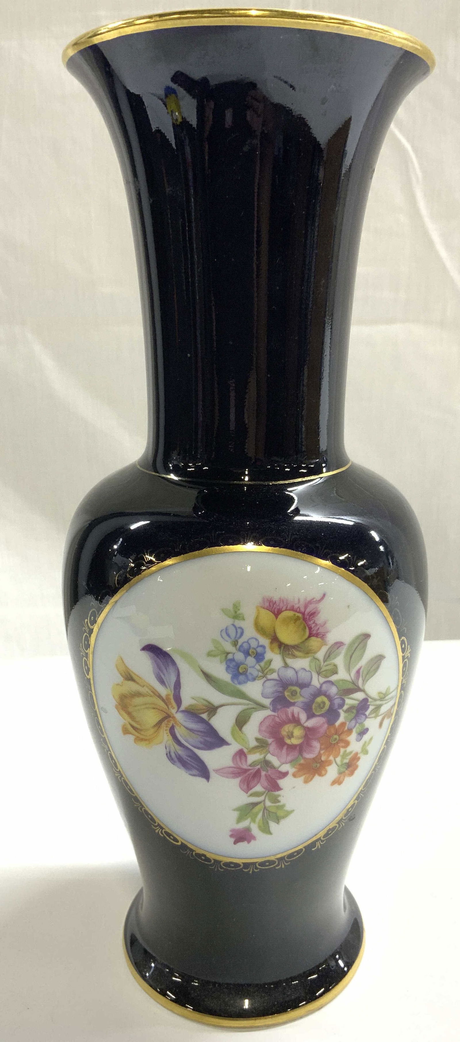 JLMENAU ECHT KOBALT Porcelain Vase GERMANY (1 of 6)