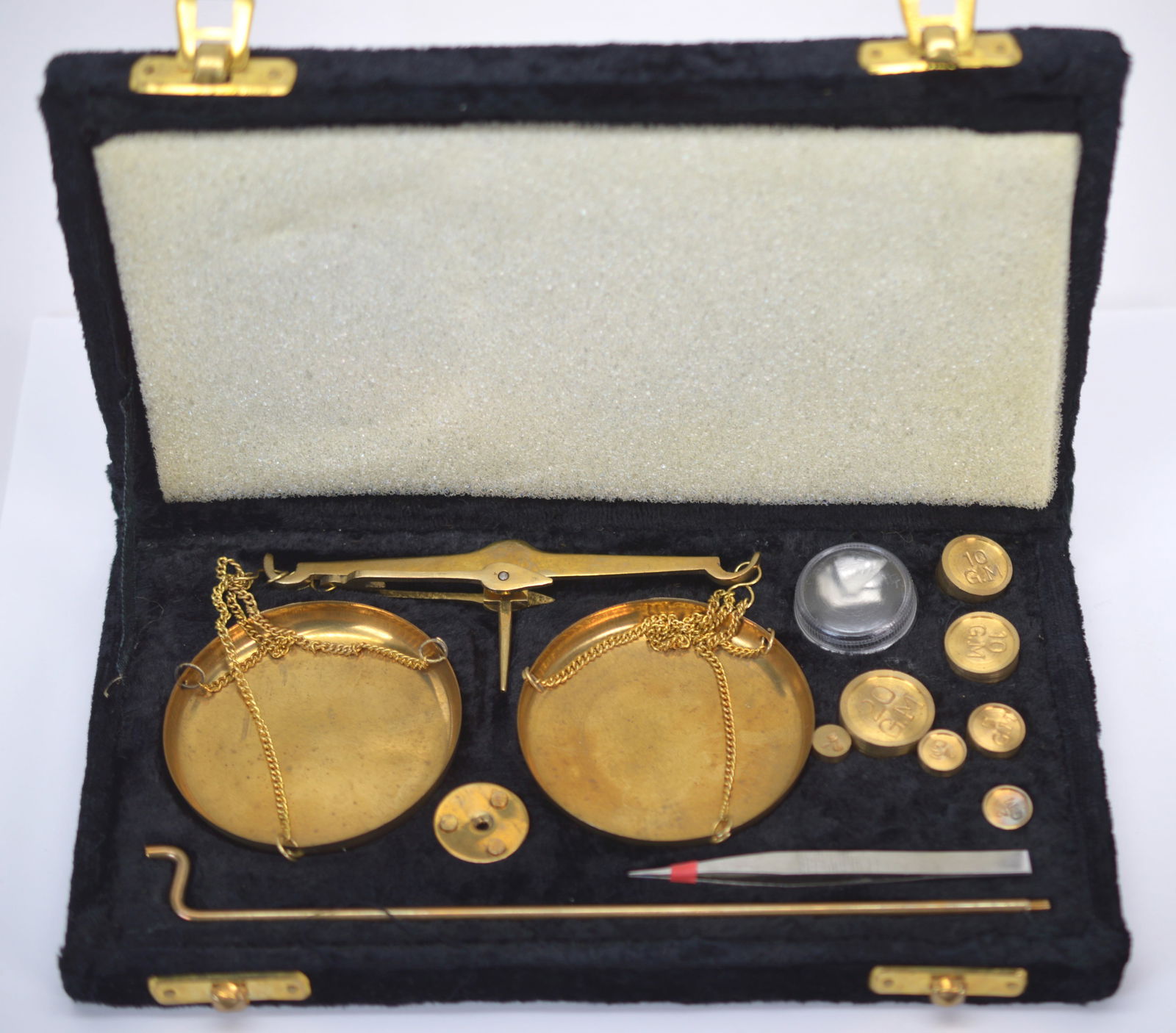 Vintage Jewelers Brass Scale and Weights (1 of 3)