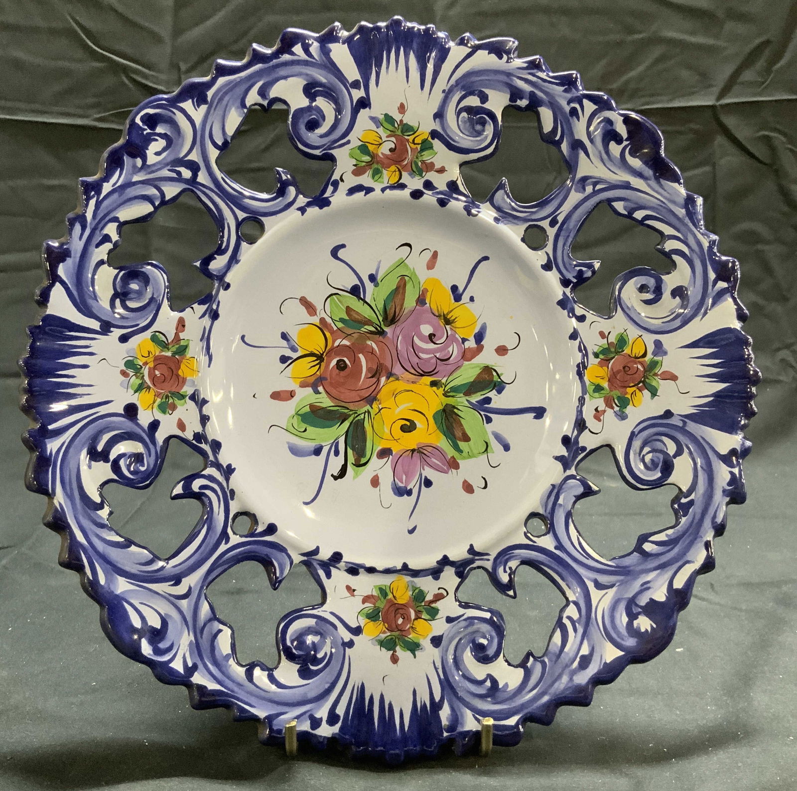 Hand Painted Ceramic Plate PORTUGAL (1 of 7)