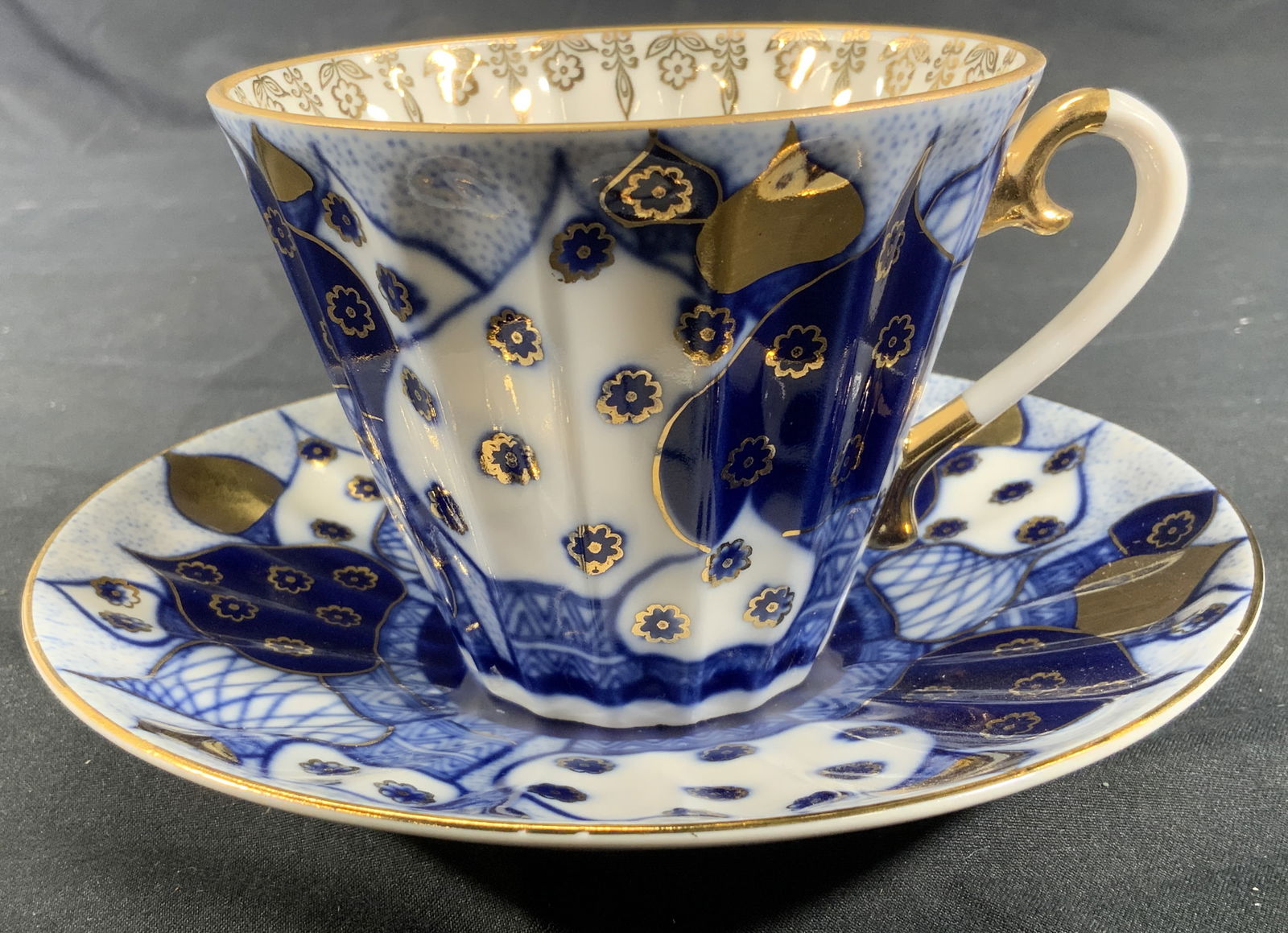 Russian Lomonosov Porcelain Tea Cup & Saucer (1 of 7)